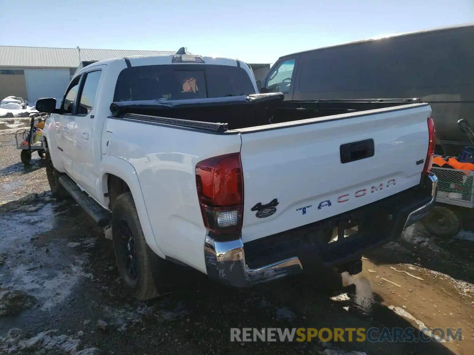 3 Photograph of a damaged car 3TMCZ5AN7KM260115 TOYOTA TACOMA 2019