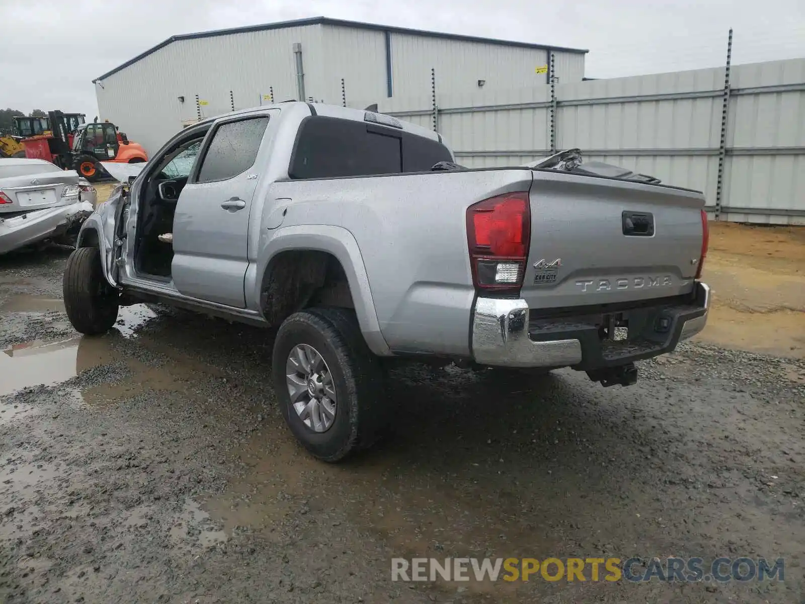 3 Photograph of a damaged car 3TMCZ5AN7KM260406 TOYOTA TACOMA 2019