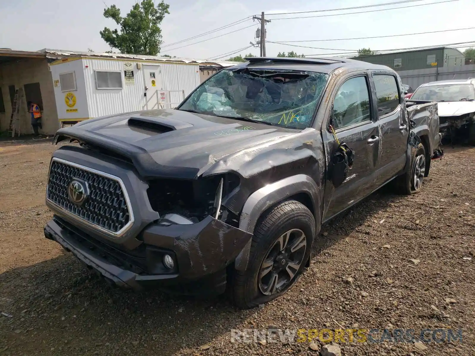 2 Фотография поврежденного автомобиля 3TMCZ5AN7KM261684 TOYOTA TACOMA 2019