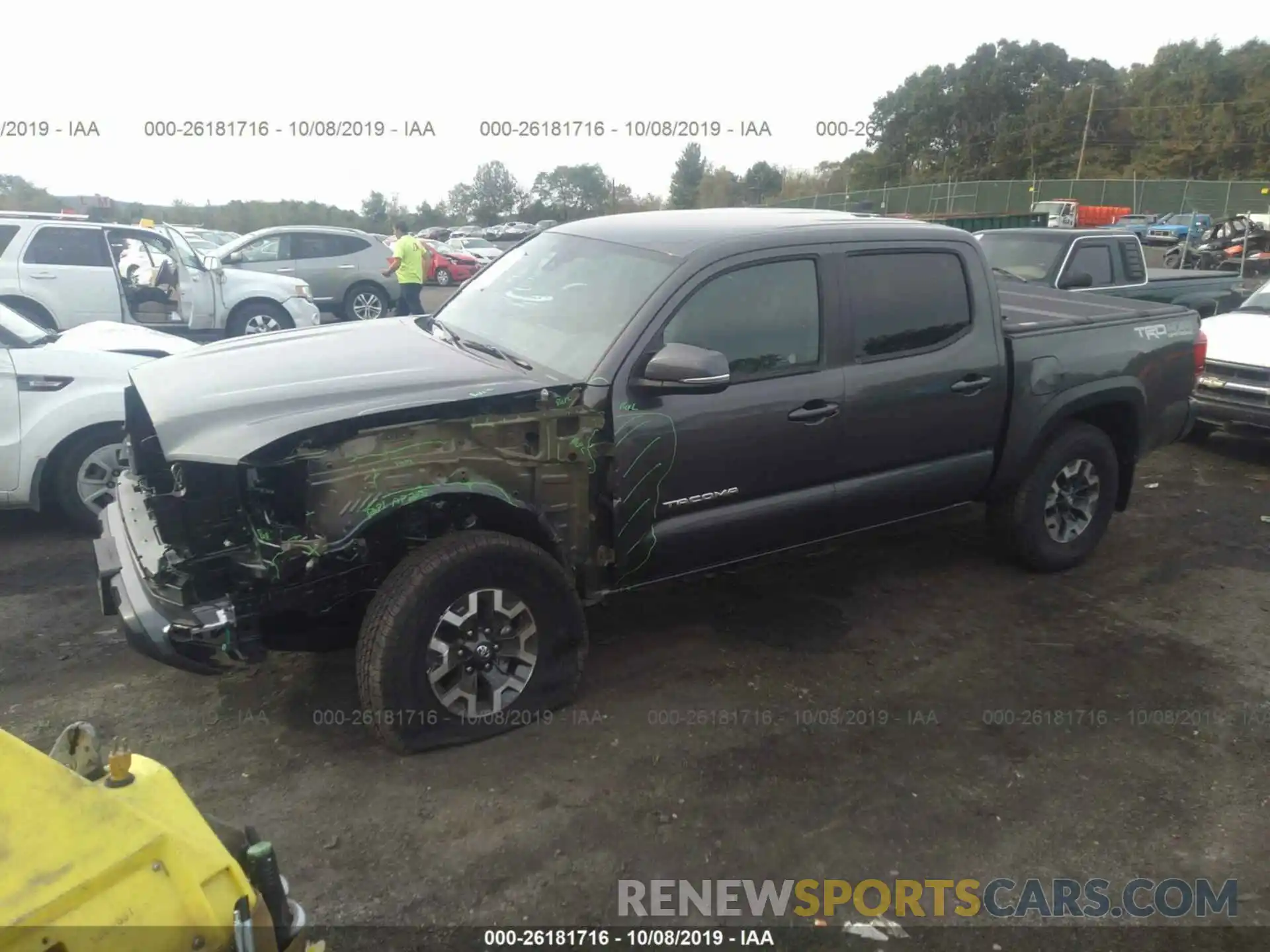 2 Photograph of a damaged car 3TMCZ5AN7KM264701 TOYOTA TACOMA 2019