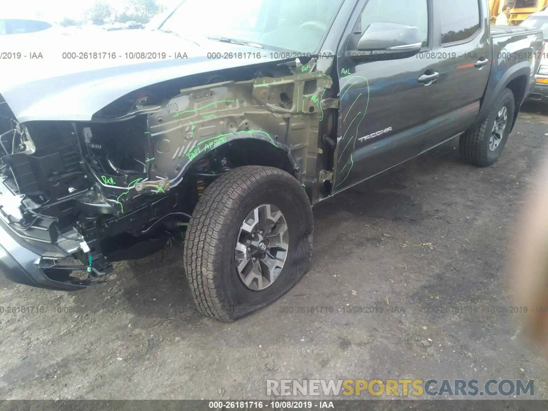 6 Photograph of a damaged car 3TMCZ5AN7KM264701 TOYOTA TACOMA 2019