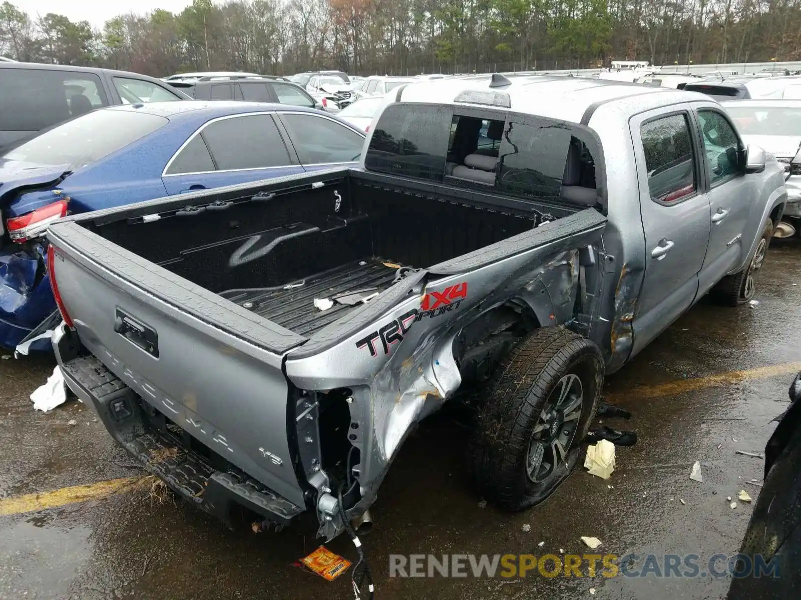 3 Photograph of a damaged car 3TMCZ5AN7KM269395 TOYOTA TACOMA 2019