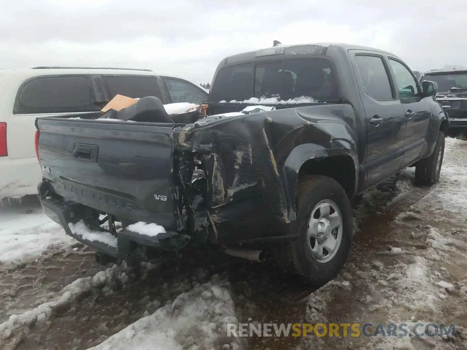 4 Photograph of a damaged car 3TMCZ5AN7KM273916 TOYOTA TACOMA 2019