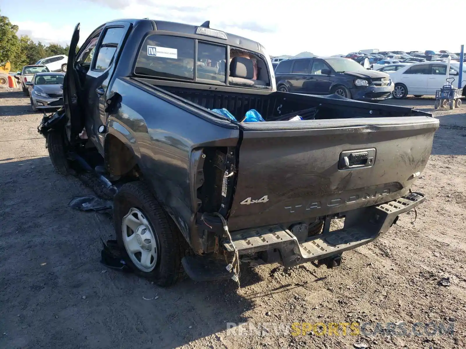 3 Photograph of a damaged car 3TMCZ5AN7KM274676 TOYOTA TACOMA 2019