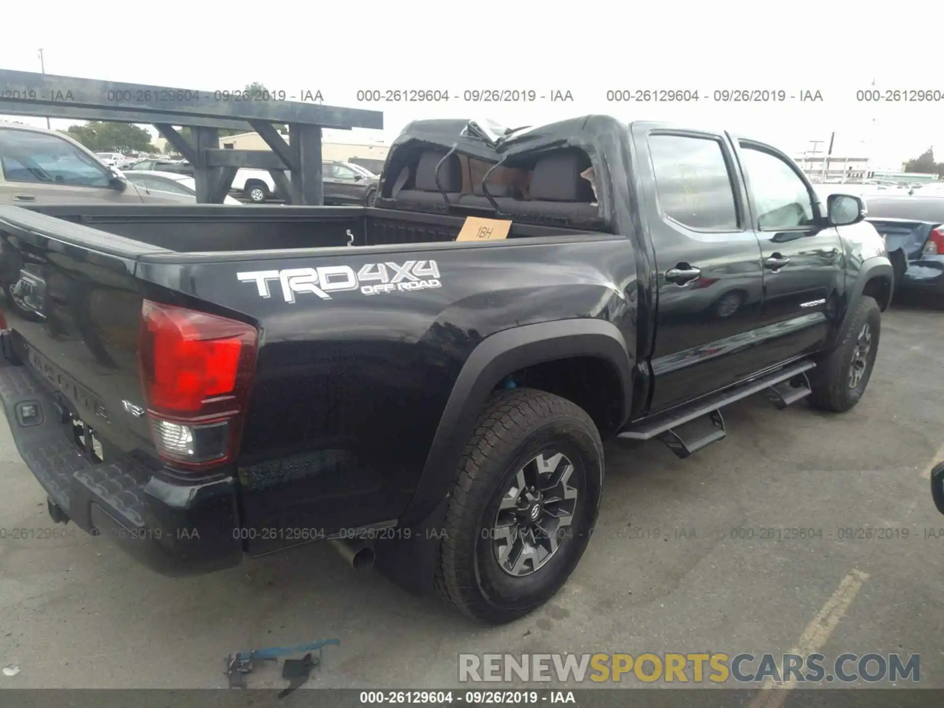 4 Фотография поврежденного автомобиля 3TMCZ5AN7KM274869 TOYOTA TACOMA 2019