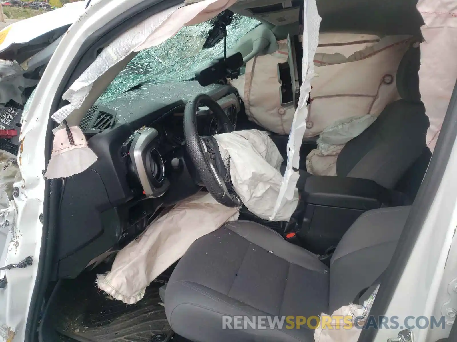 5 Photograph of a damaged car 3TMCZ5AN7KM279408 TOYOTA TACOMA 2019