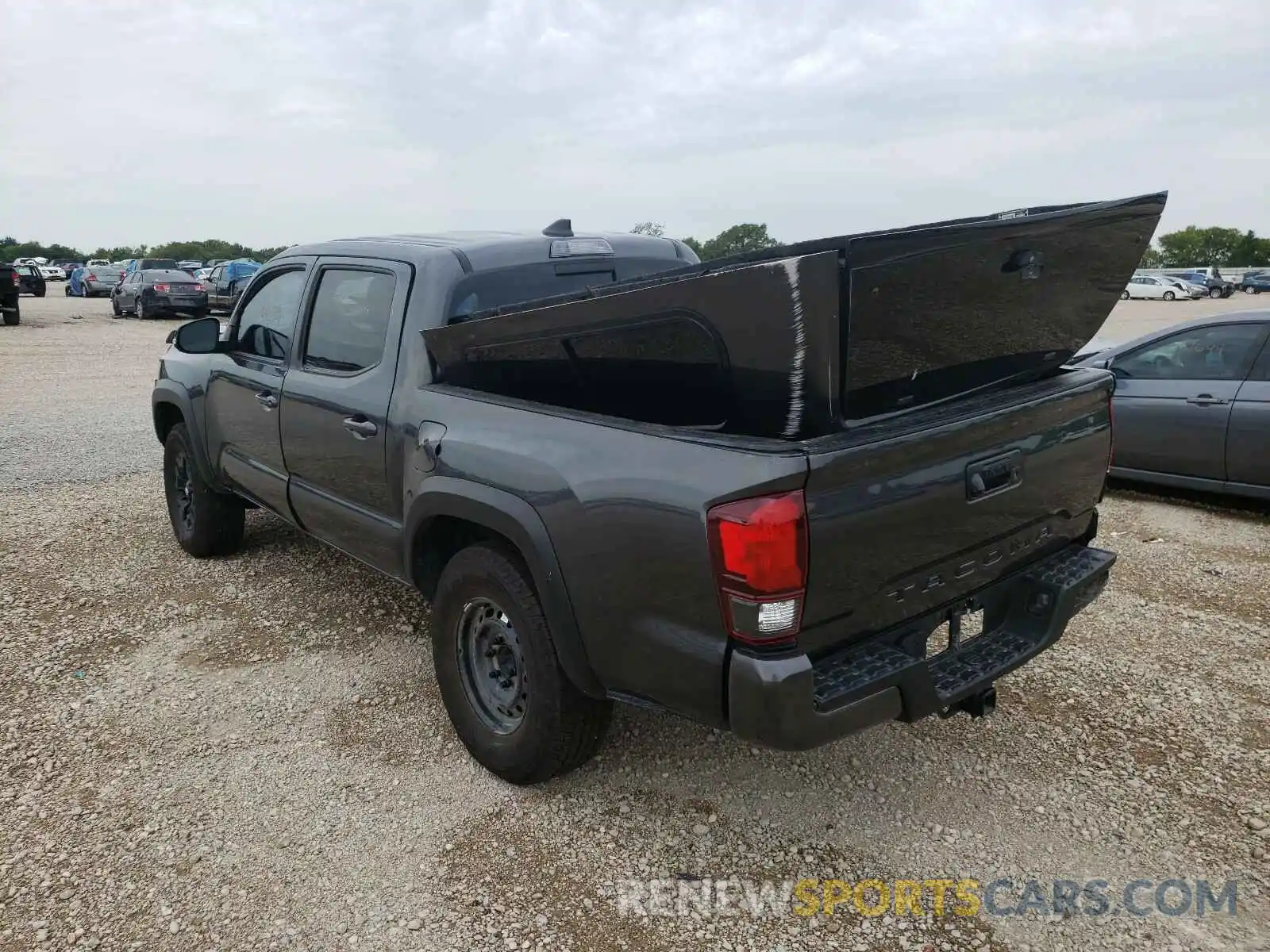 3 Photograph of a damaged car 3TMCZ5AN7KM279909 TOYOTA TACOMA 2019