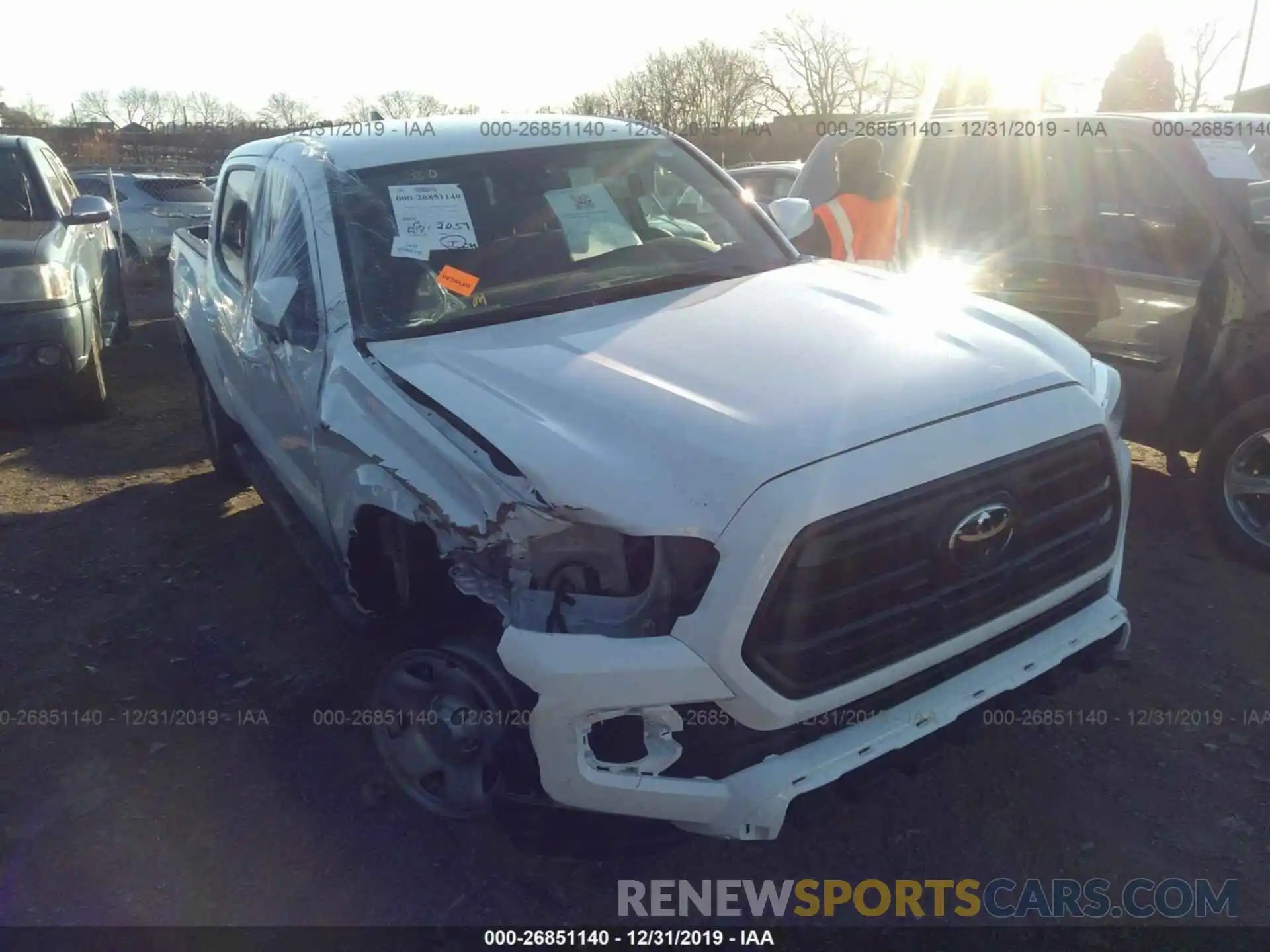 1 Photograph of a damaged car 3TMCZ5AN7KM281790 TOYOTA TACOMA 2019