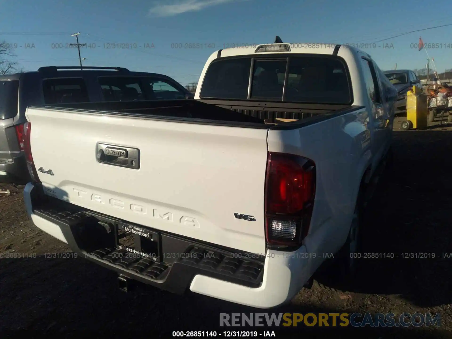 4 Photograph of a damaged car 3TMCZ5AN7KM281790 TOYOTA TACOMA 2019