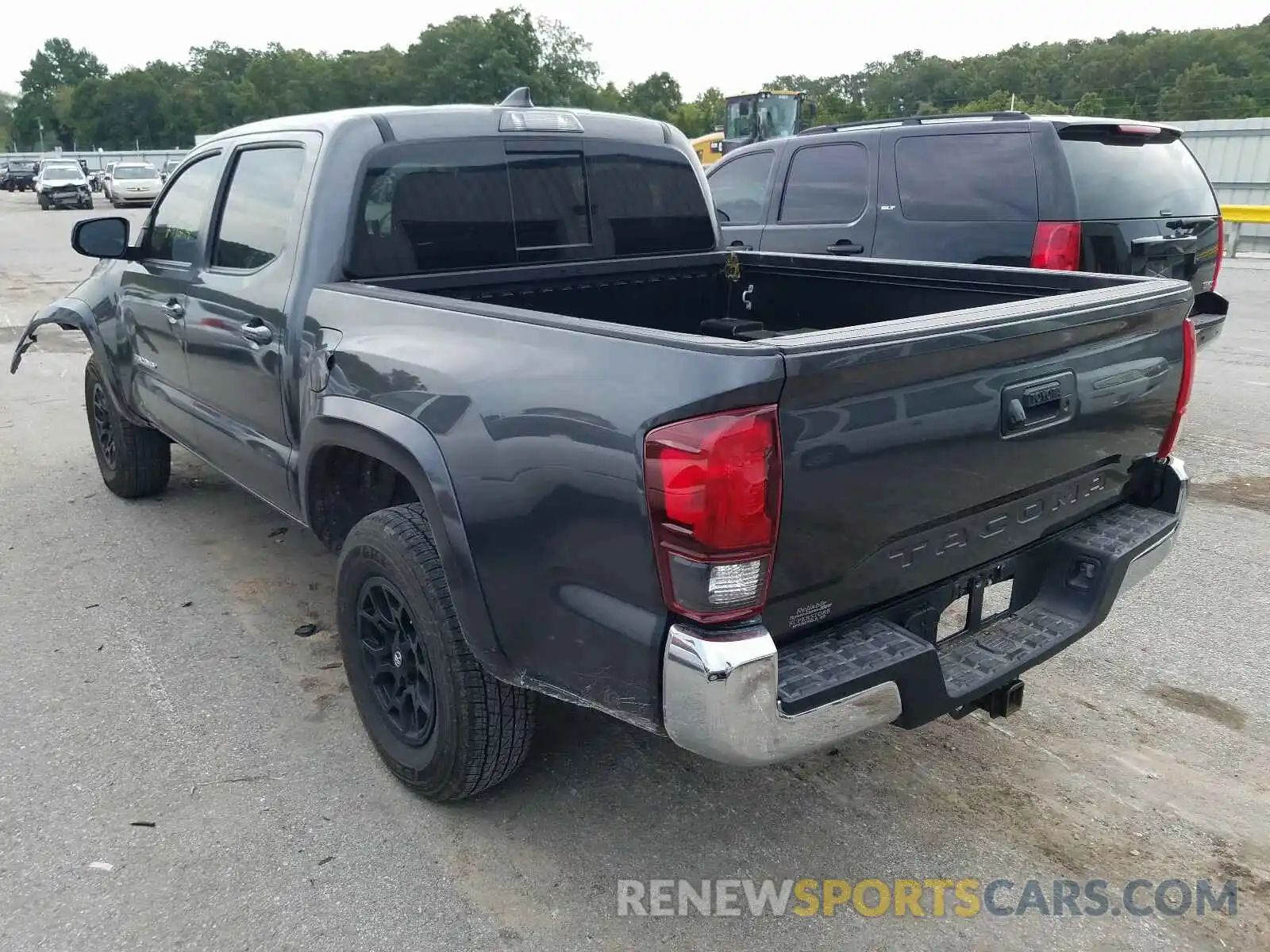 3 Photograph of a damaged car 3TMCZ5AN7KM284351 TOYOTA TACOMA 2019