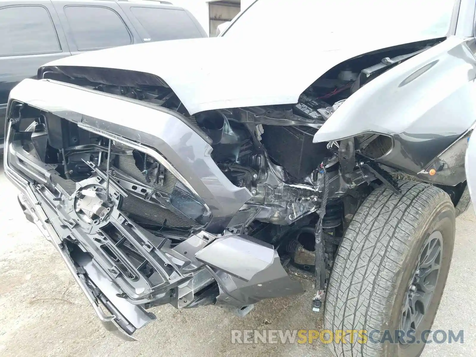 9 Photograph of a damaged car 3TMCZ5AN7KM284351 TOYOTA TACOMA 2019