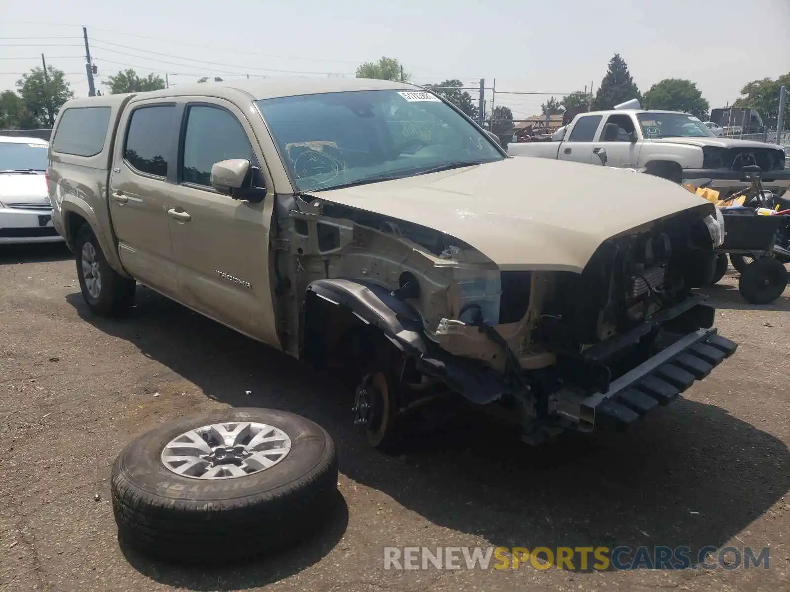 1 Photograph of a damaged car 3TMCZ5AN7KM286245 TOYOTA TACOMA 2019