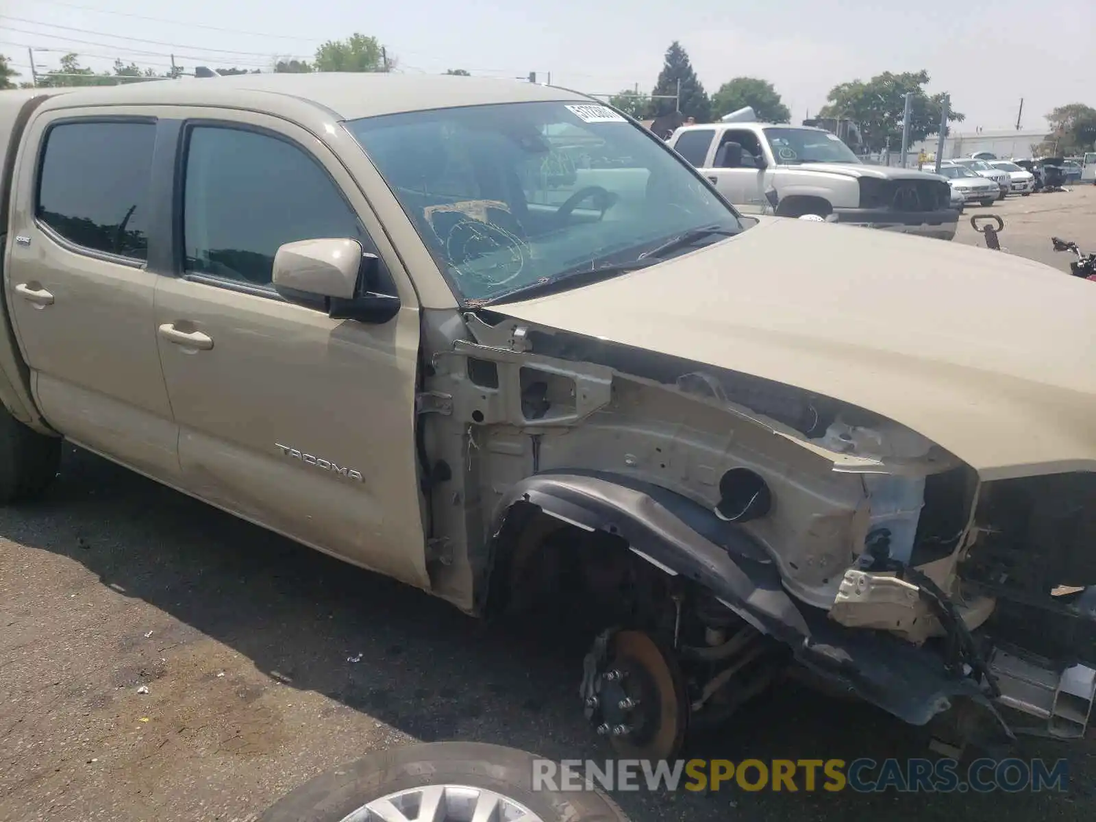 9 Photograph of a damaged car 3TMCZ5AN7KM286245 TOYOTA TACOMA 2019