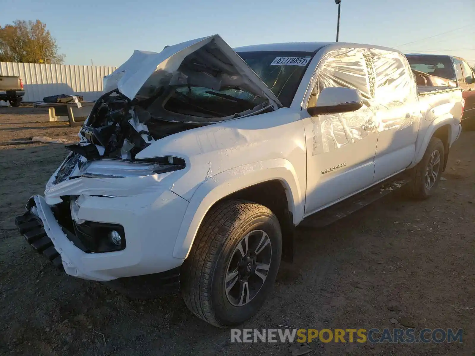 2 Photograph of a damaged car 3TMCZ5AN7KM286746 TOYOTA TACOMA 2019