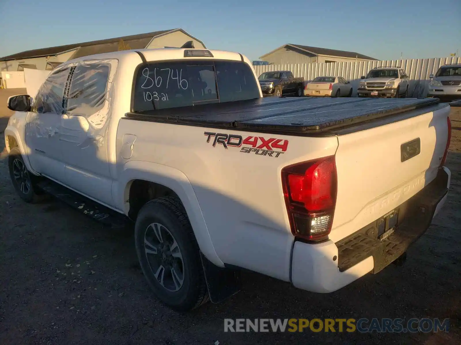 3 Photograph of a damaged car 3TMCZ5AN7KM286746 TOYOTA TACOMA 2019