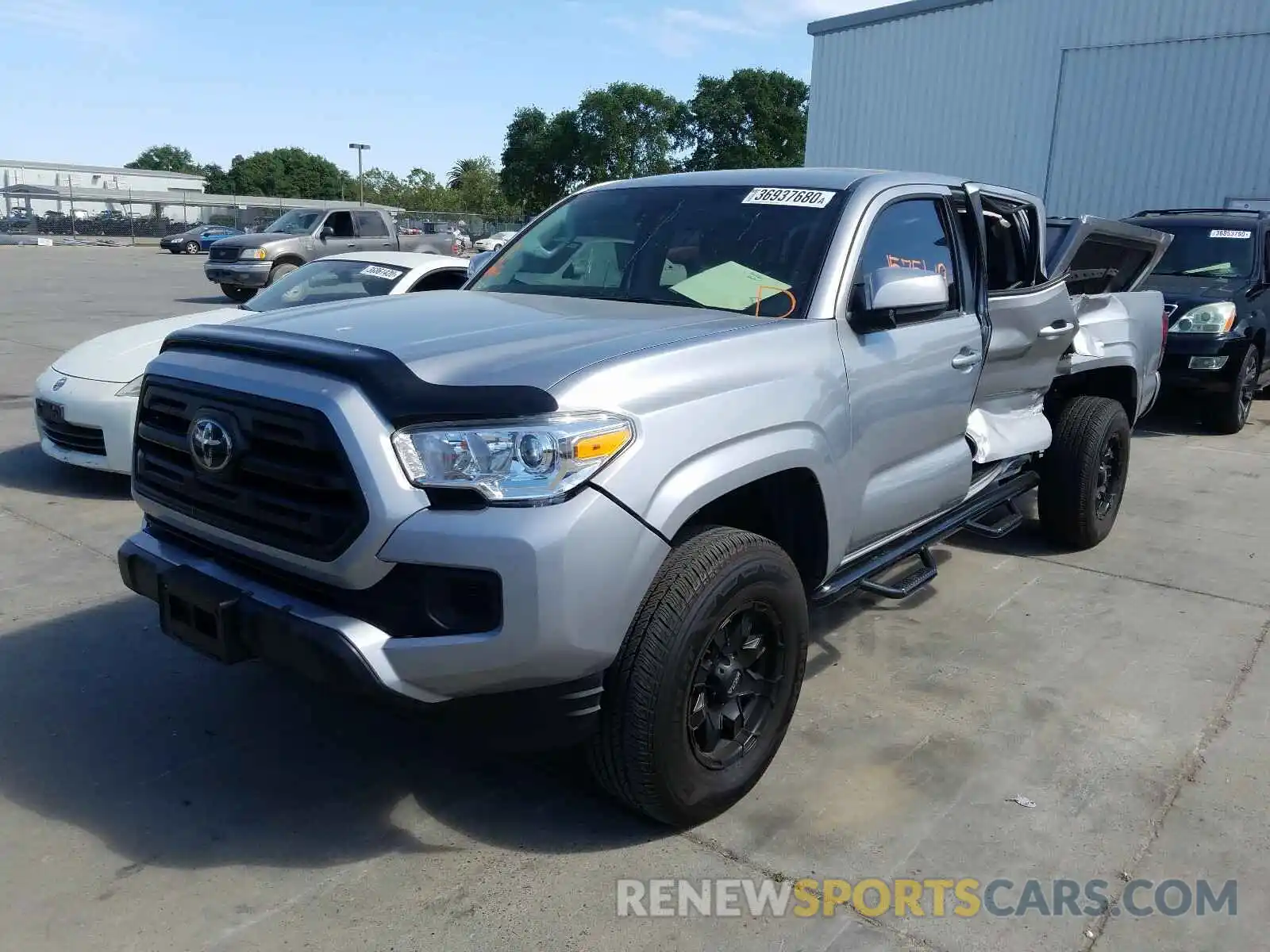 2 Фотография поврежденного автомобиля 3TMCZ5AN8KM191127 TOYOTA TACOMA 2019