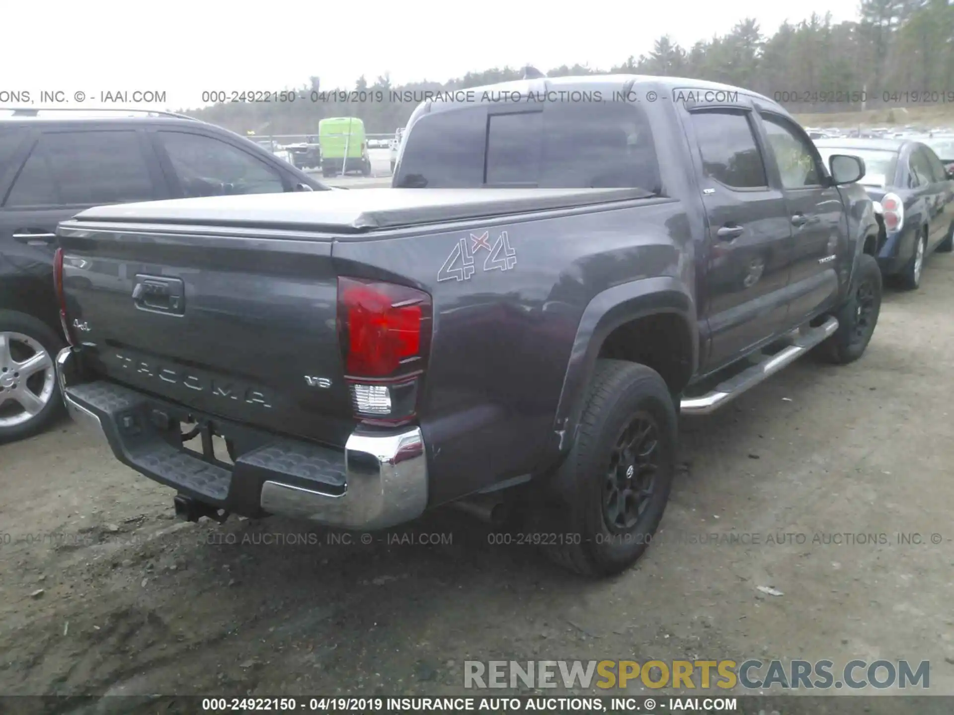 4 Photograph of a damaged car 3TMCZ5AN8KM191760 TOYOTA TACOMA 2019