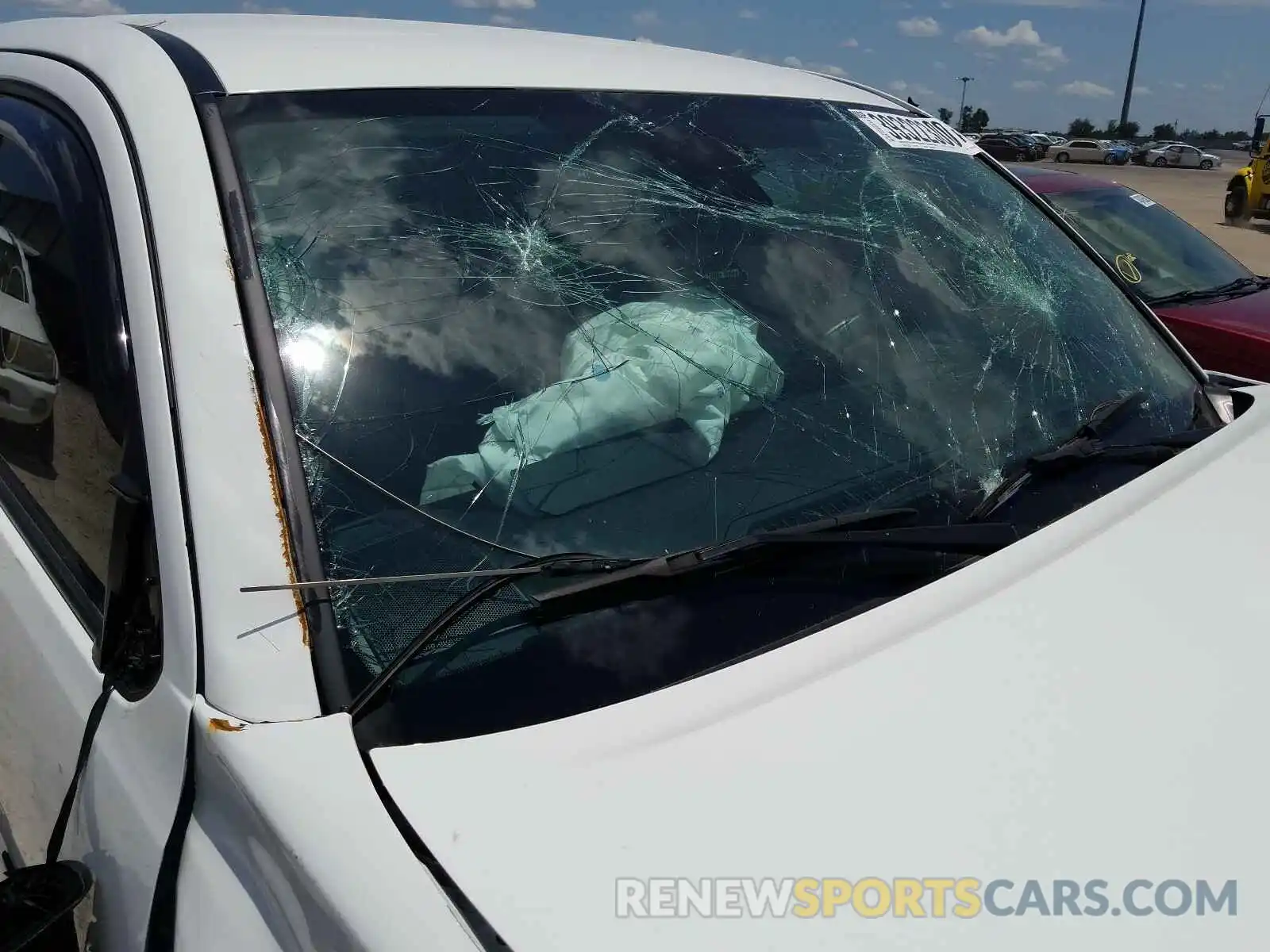 9 Photograph of a damaged car 3TMCZ5AN8KM196554 TOYOTA TACOMA 2019