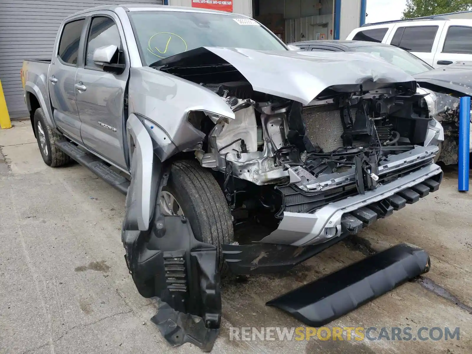 1 Photograph of a damaged car 3TMCZ5AN8KM197090 TOYOTA TACOMA 2019