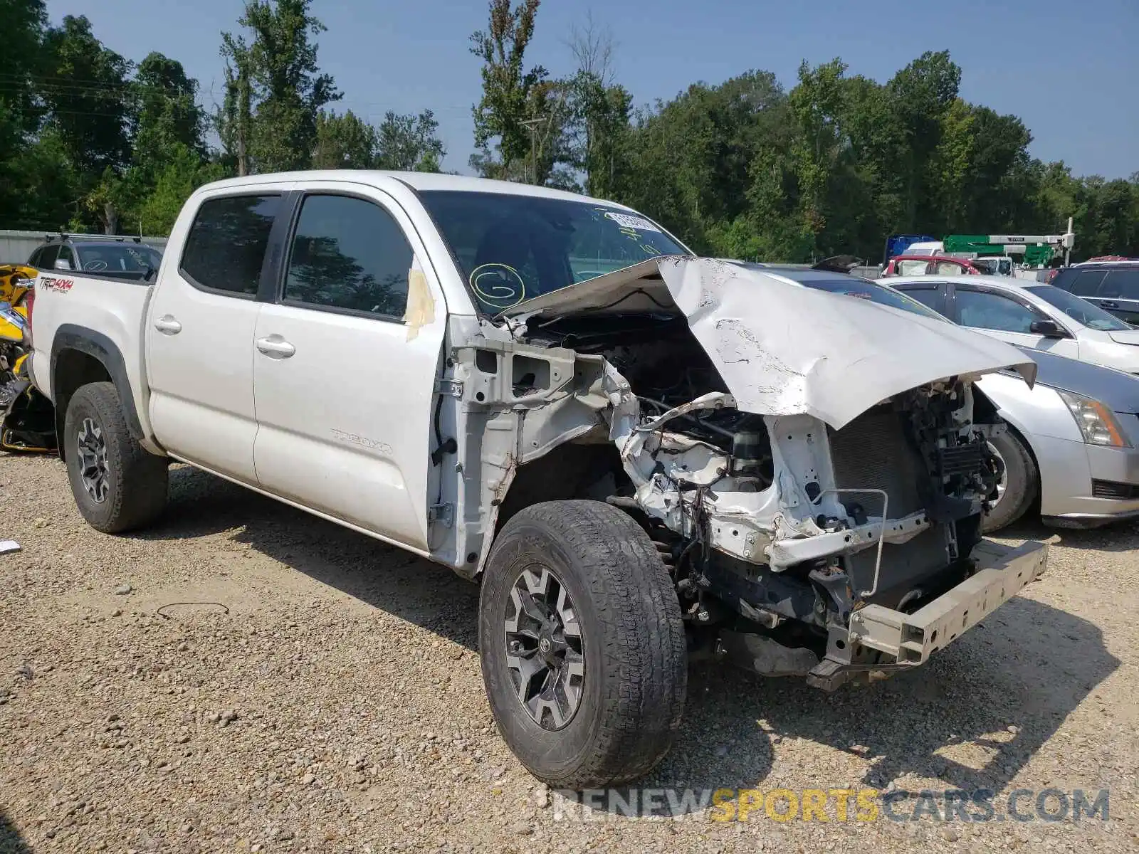 1 Photograph of a damaged car 3TMCZ5AN8KM197865 TOYOTA TACOMA 2019