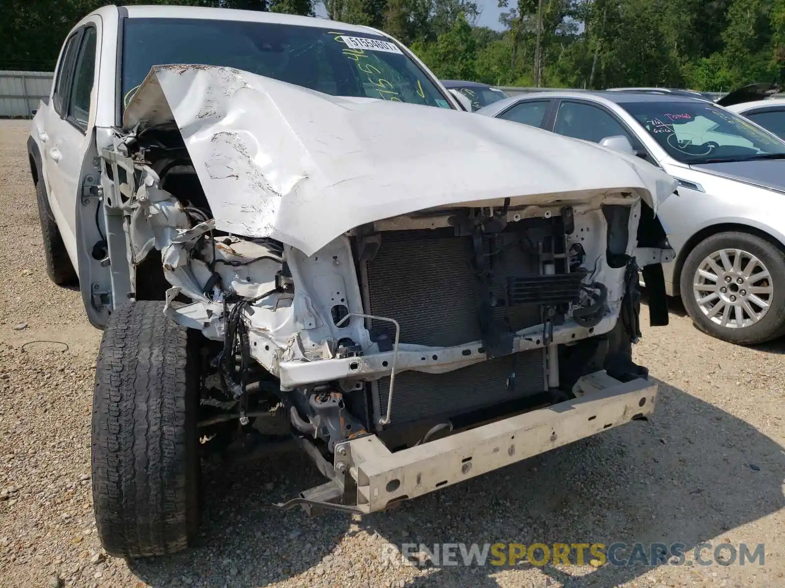 9 Photograph of a damaged car 3TMCZ5AN8KM197865 TOYOTA TACOMA 2019