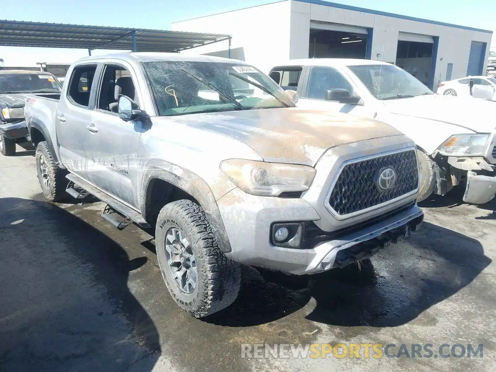 1 Photograph of a damaged car 3TMCZ5AN8KM197980 TOYOTA TACOMA 2019