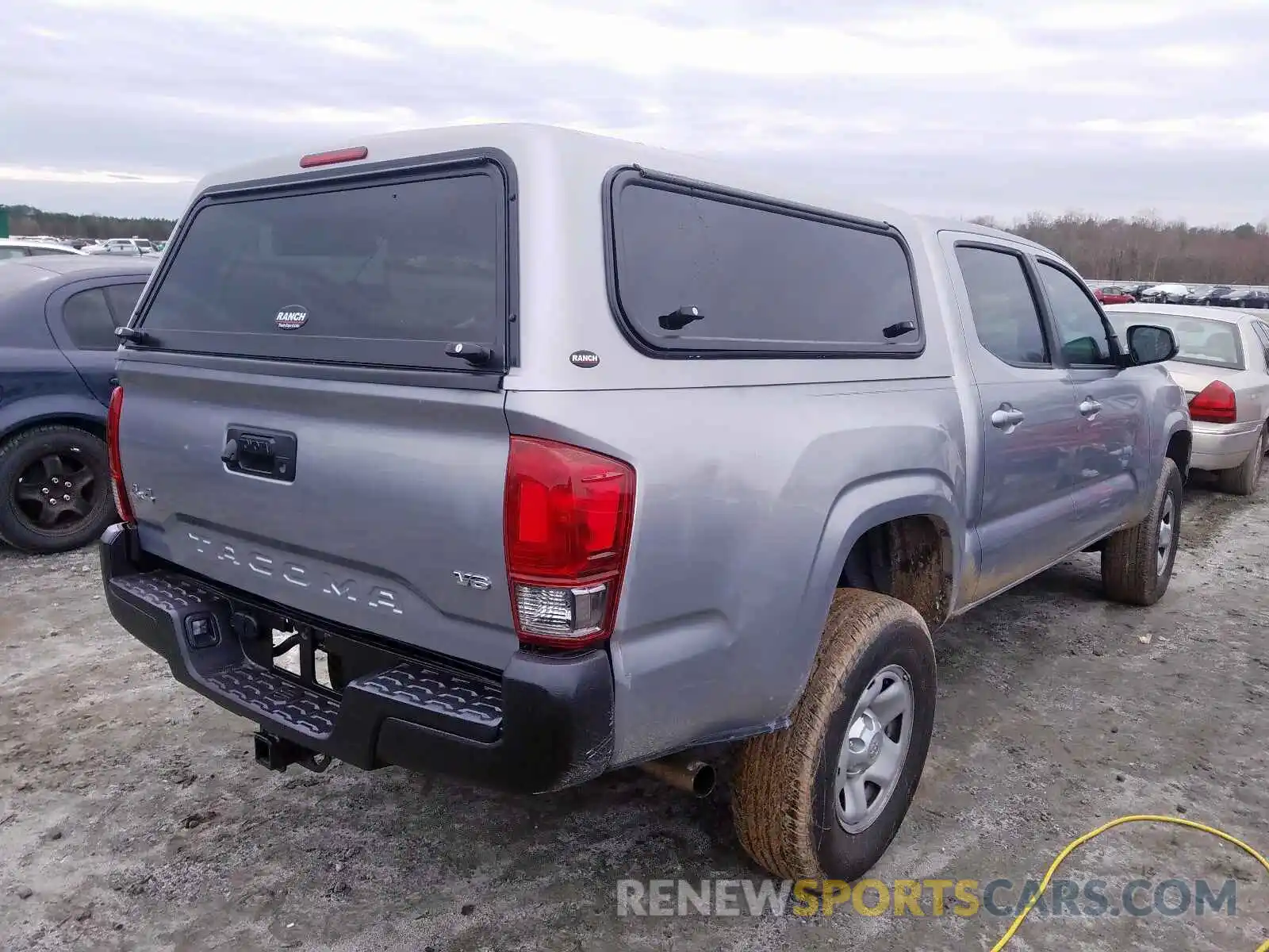 4 Photograph of a damaged car 3TMCZ5AN8KM199230 TOYOTA TACOMA 2019