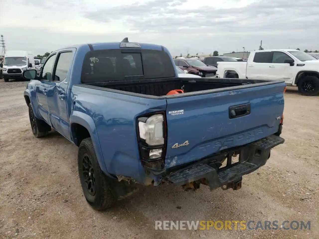 3 Photograph of a damaged car 3TMCZ5AN8KM199907 TOYOTA TACOMA 2019