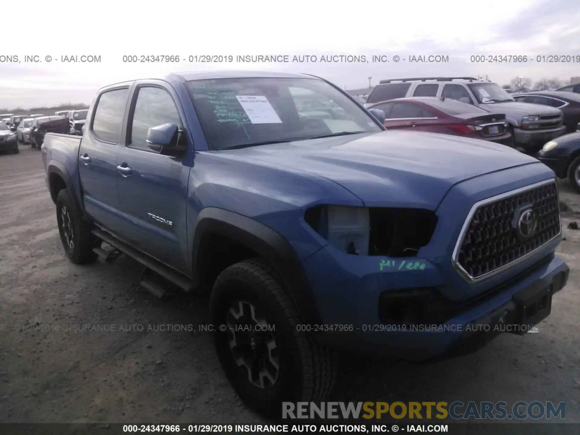 1 Фотография поврежденного автомобиля 3TMCZ5AN8KM202384 TOYOTA TACOMA 2019