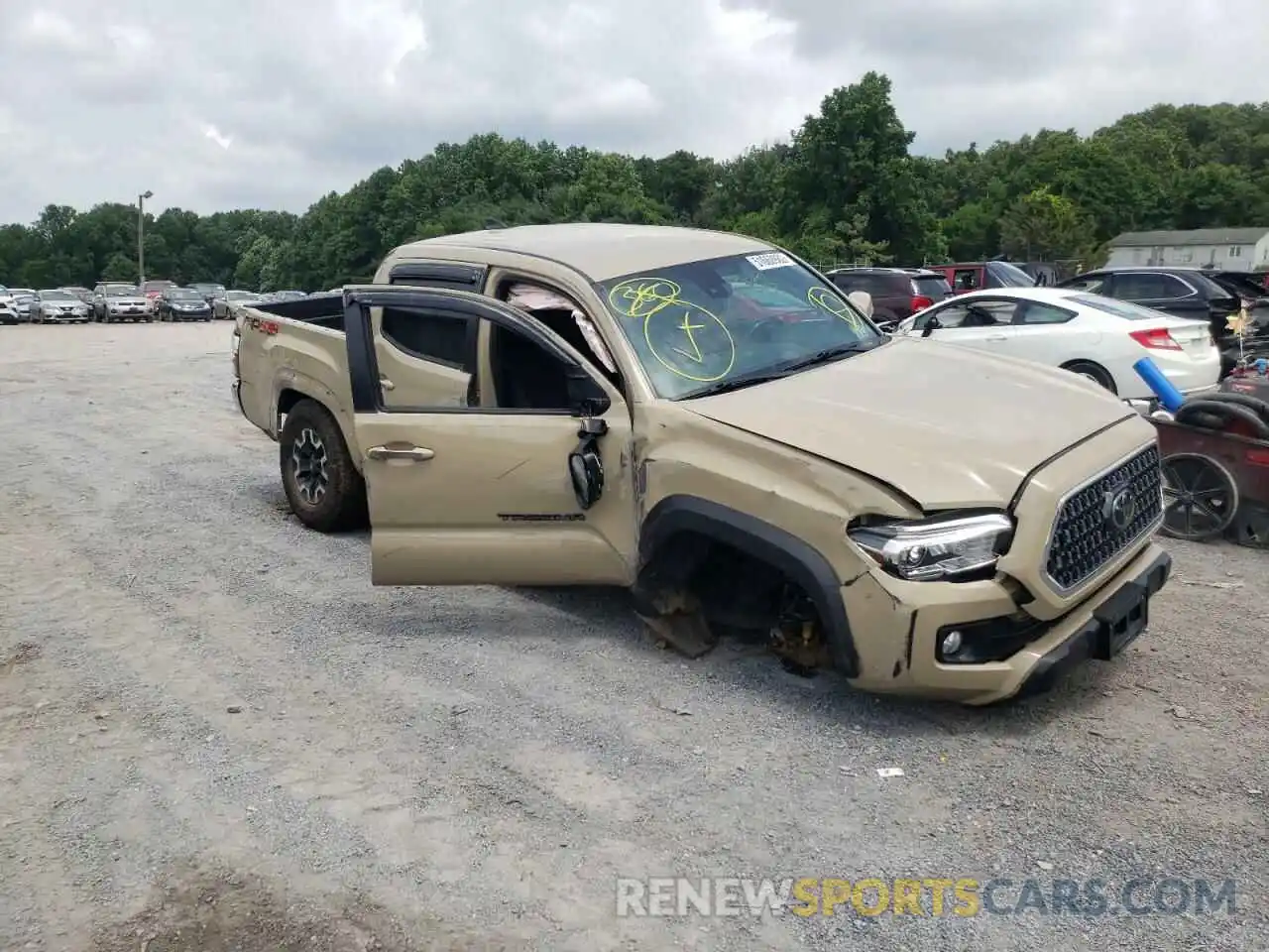 1 Photograph of a damaged car 3TMCZ5AN8KM203969 TOYOTA TACOMA 2019