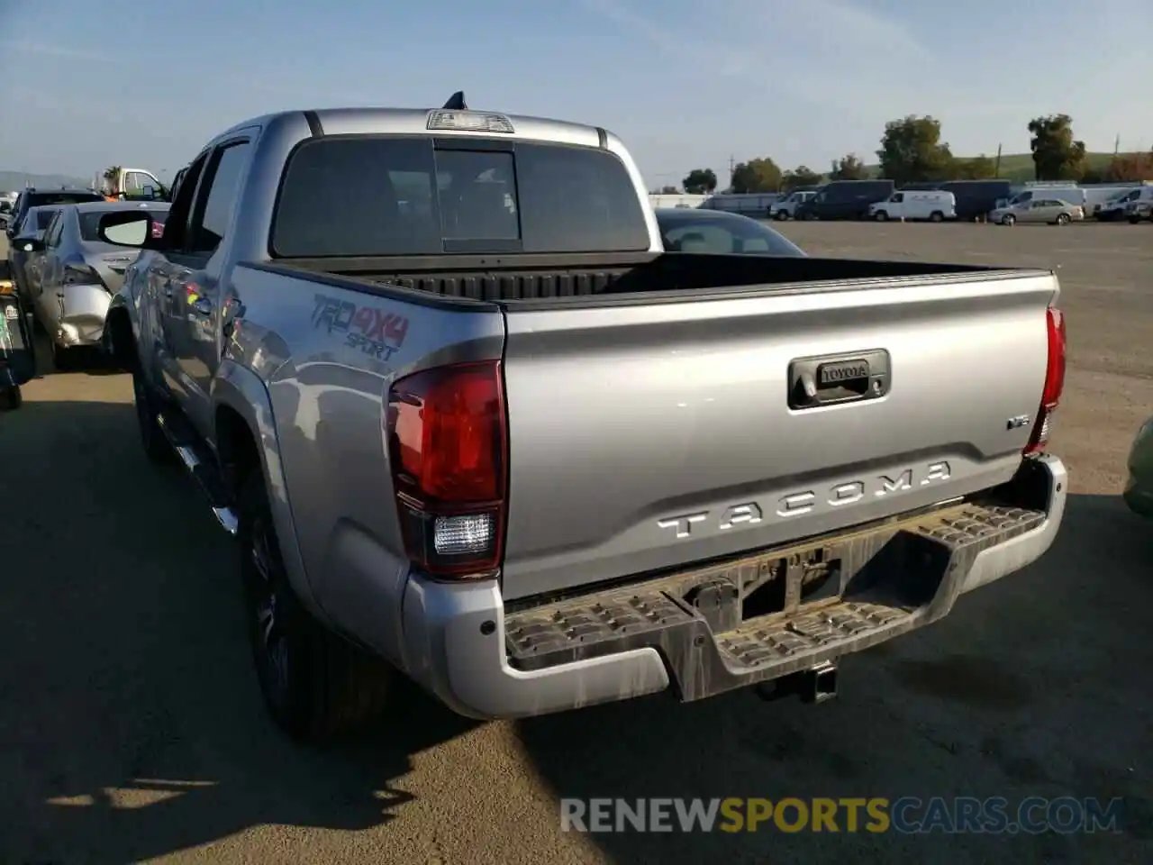 3 Photograph of a damaged car 3TMCZ5AN8KM205589 TOYOTA TACOMA 2019