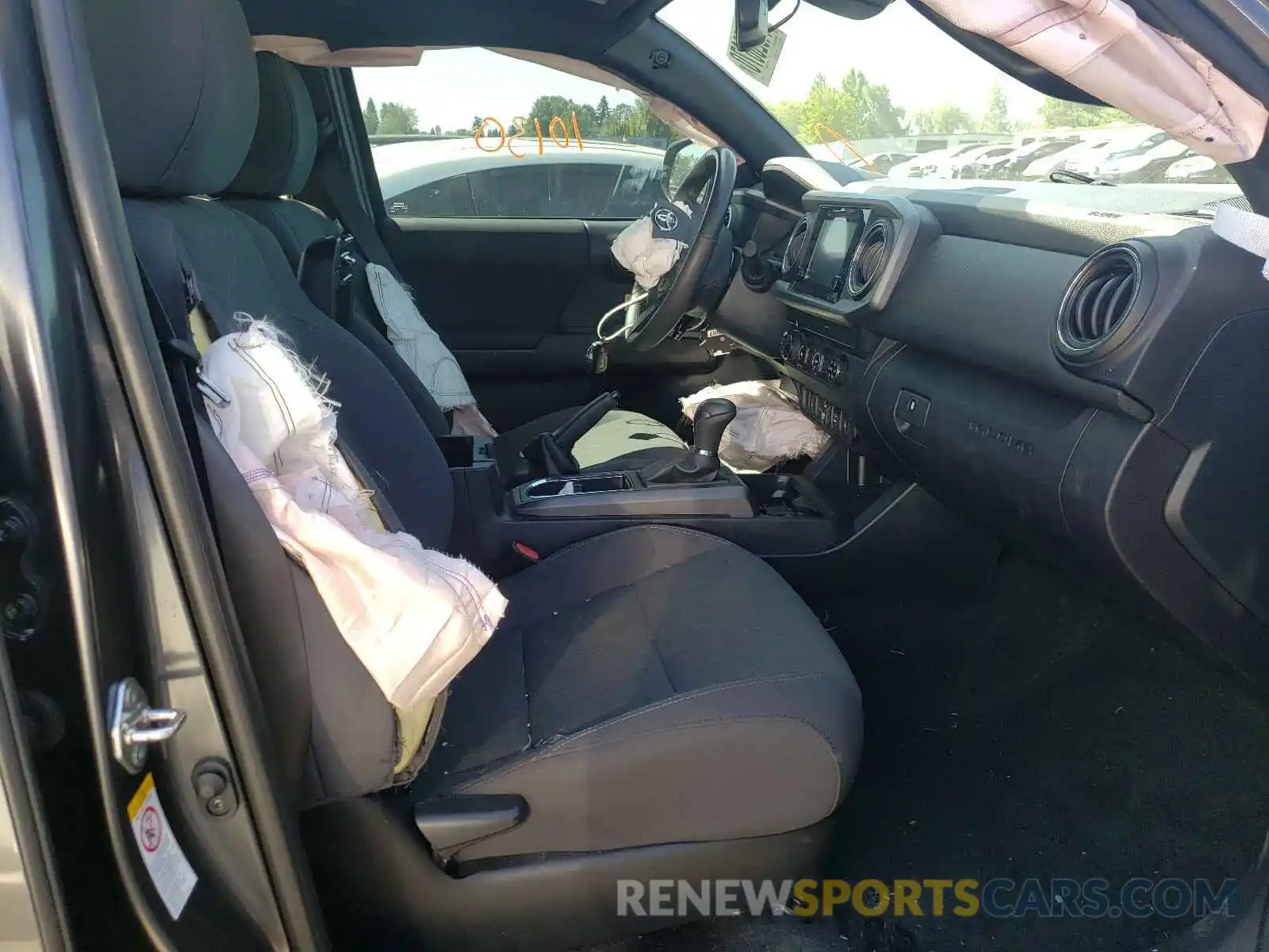 5 Photograph of a damaged car 3TMCZ5AN8KM207049 TOYOTA TACOMA 2019