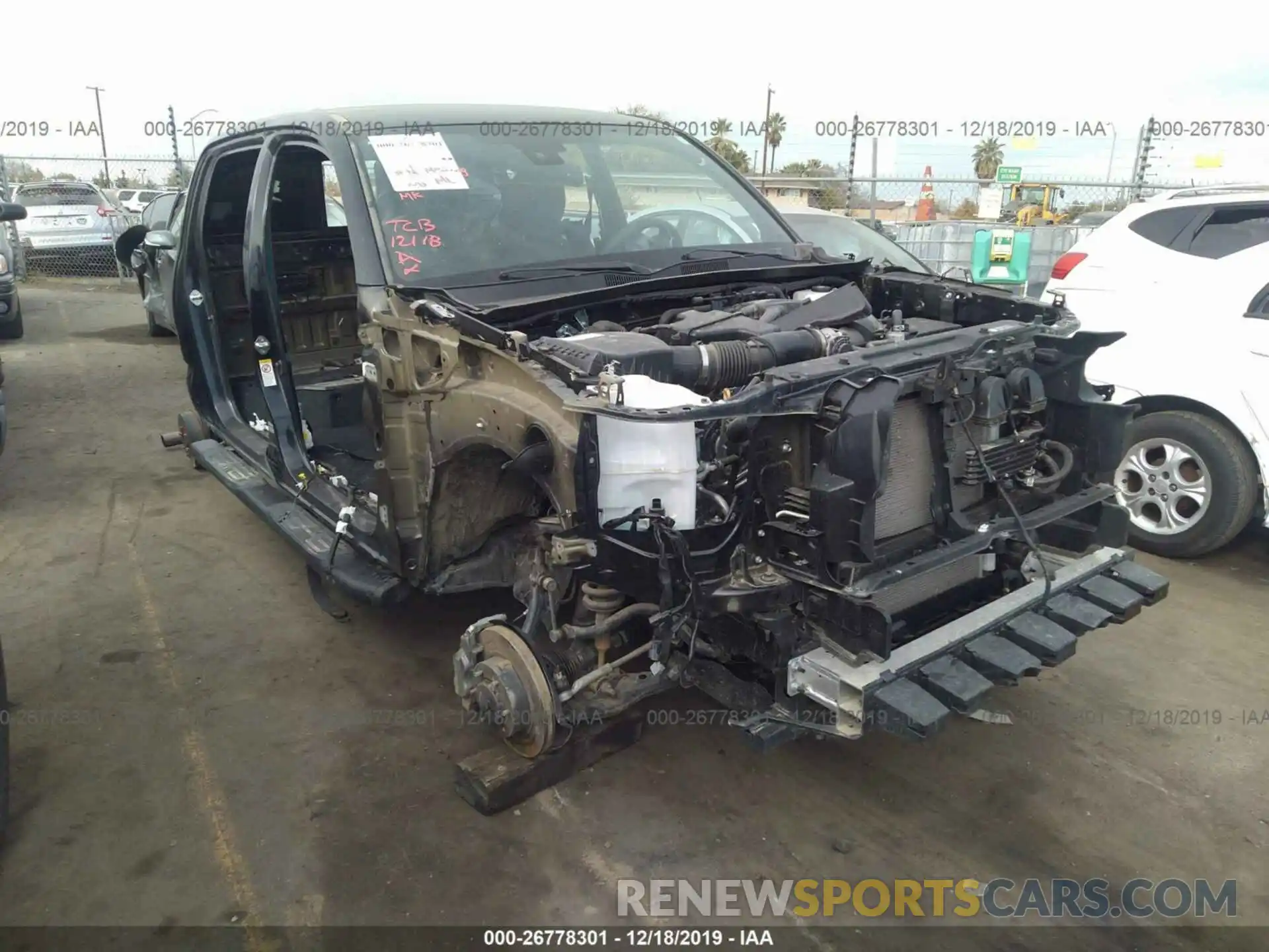 1 Photograph of a damaged car 3TMCZ5AN8KM208833 TOYOTA TACOMA 2019