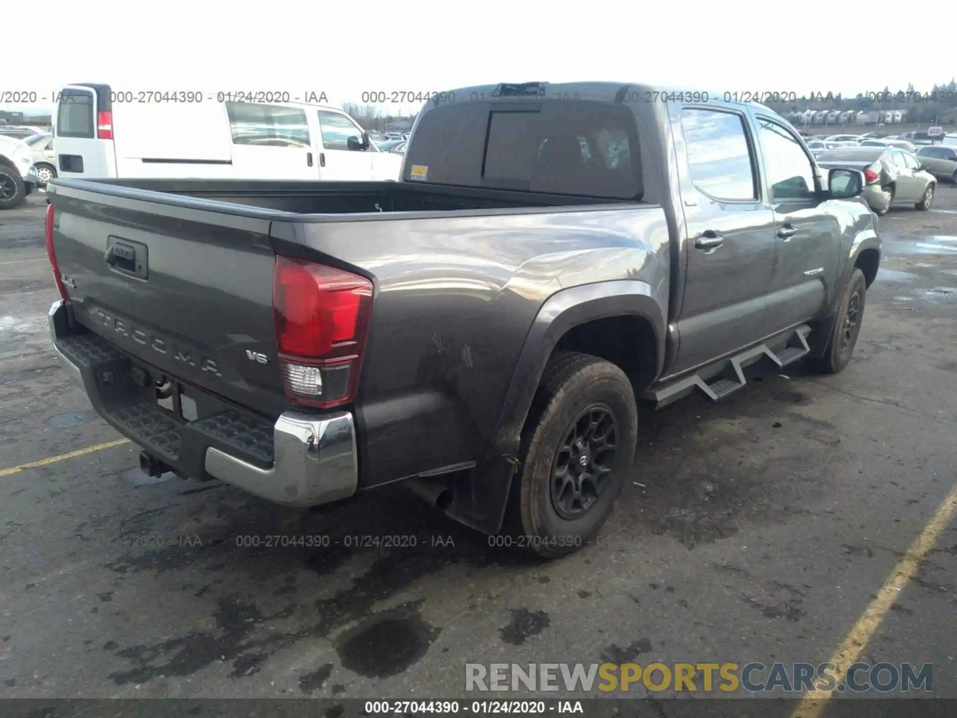 4 Photograph of a damaged car 3TMCZ5AN8KM213742 TOYOTA TACOMA 2019