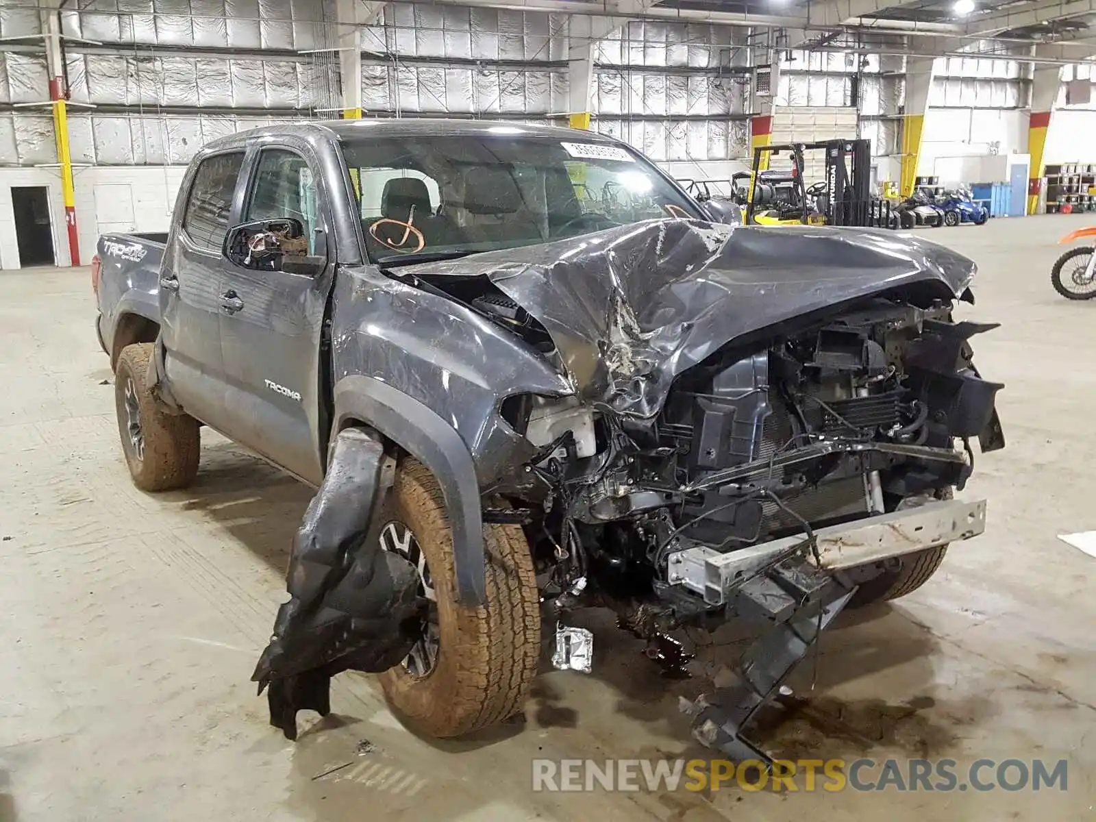 1 Photograph of a damaged car 3TMCZ5AN8KM214454 TOYOTA TACOMA 2019