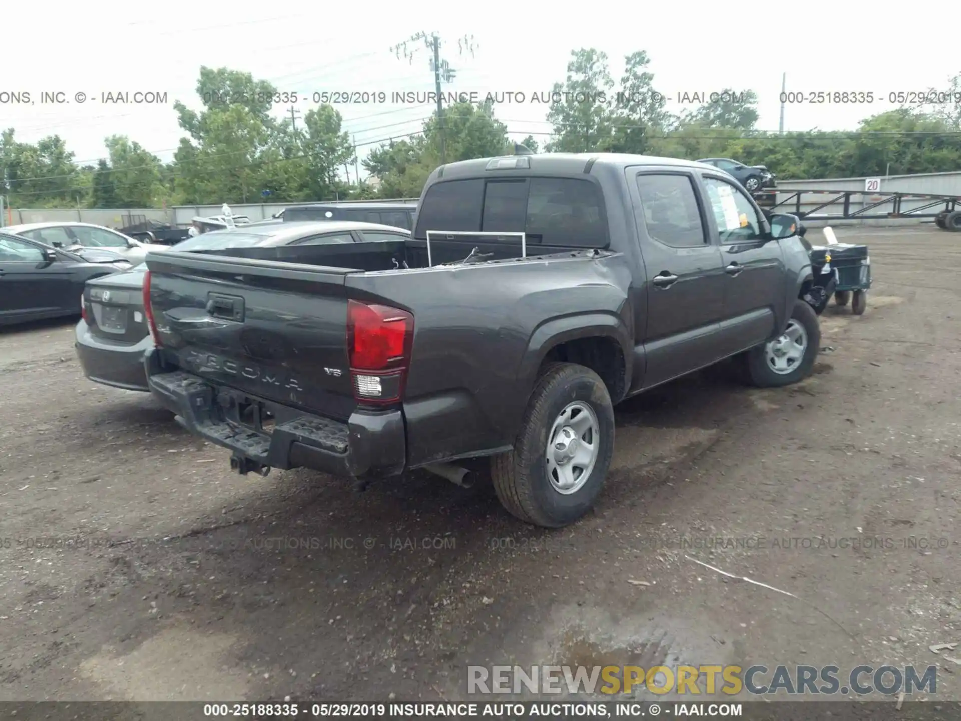 4 Photograph of a damaged car 3TMCZ5AN8KM216544 TOYOTA TACOMA 2019