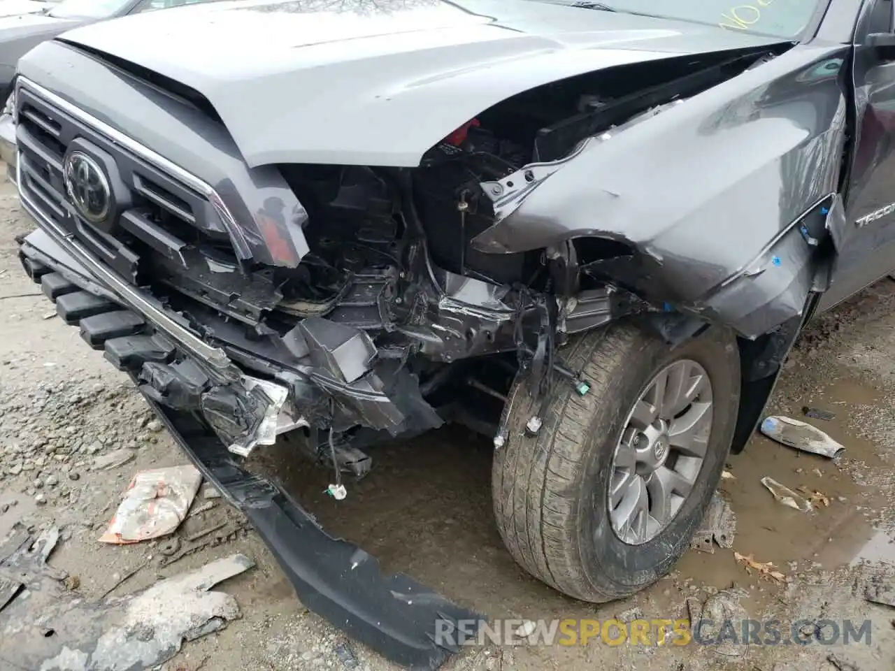 9 Photograph of a damaged car 3TMCZ5AN8KM224403 TOYOTA TACOMA 2019