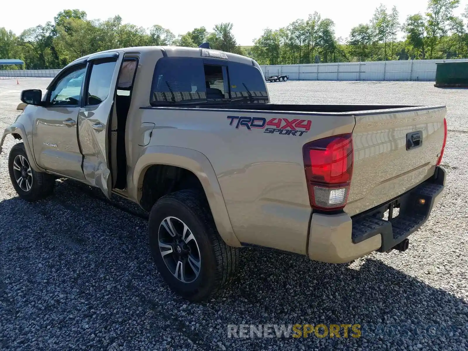 3 Photograph of a damaged car 3TMCZ5AN8KM225339 TOYOTA TACOMA 2019