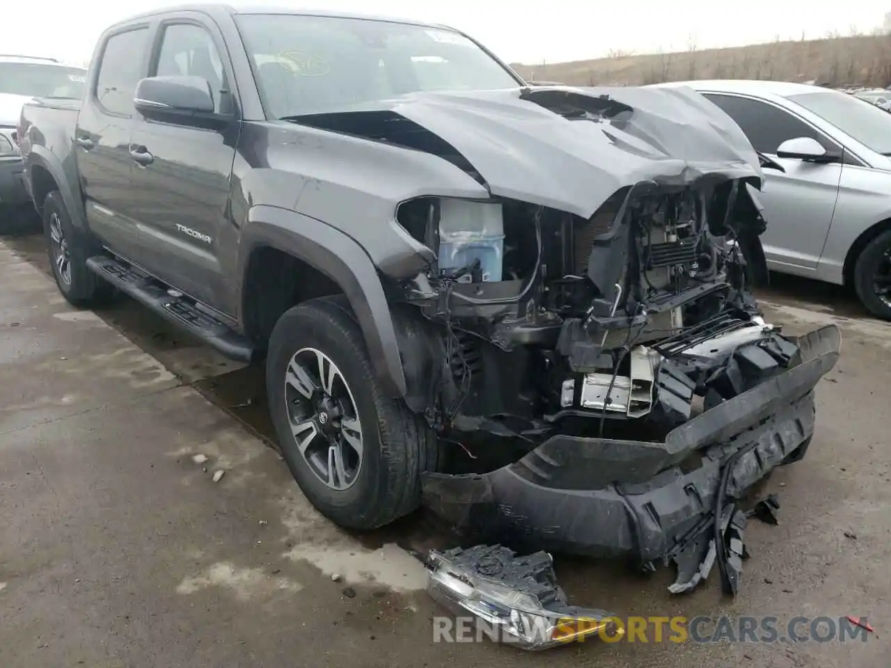 1 Photograph of a damaged car 3TMCZ5AN8KM229438 TOYOTA TACOMA 2019