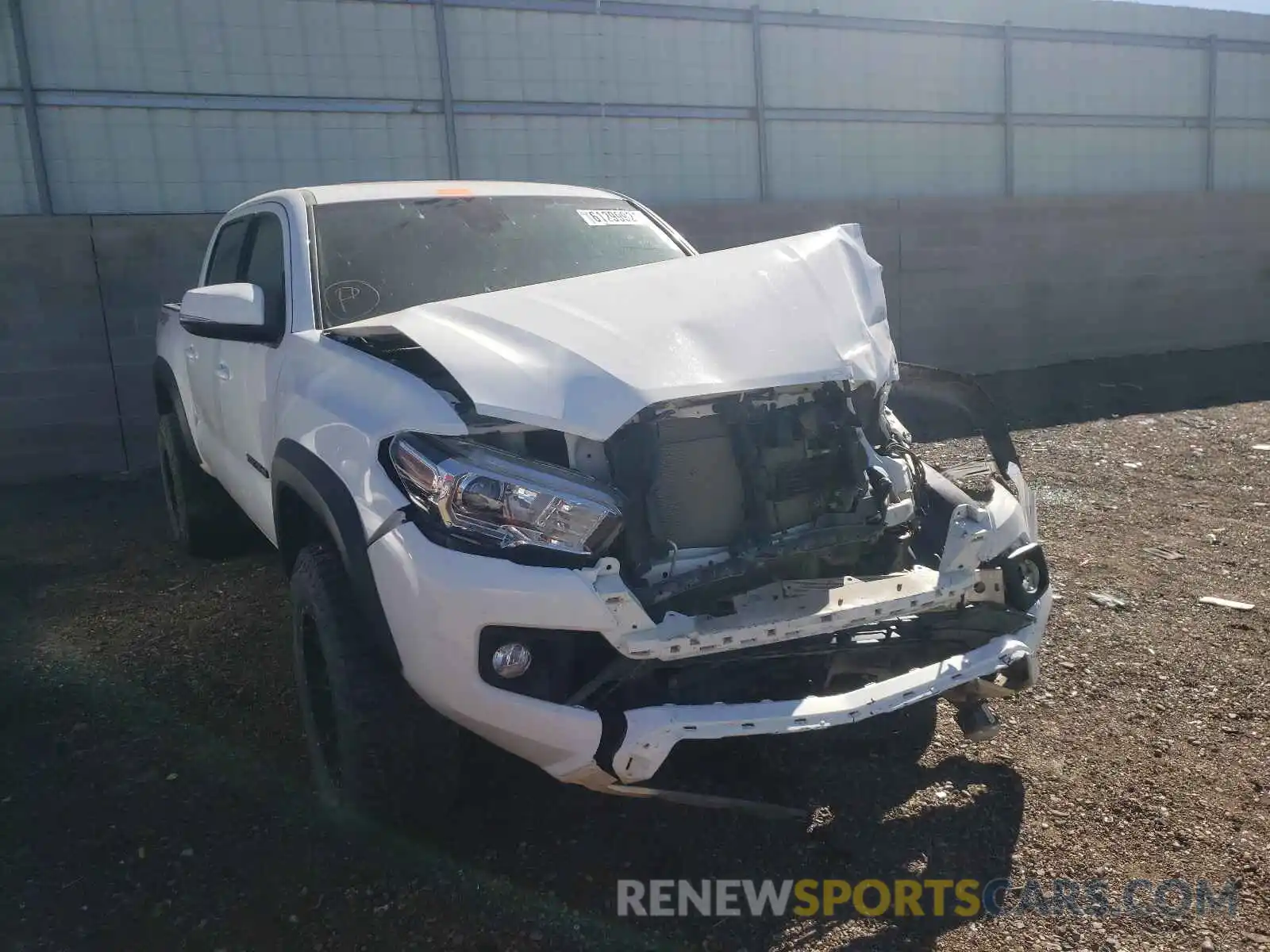 1 Photograph of a damaged car 3TMCZ5AN8KM235563 TOYOTA TACOMA 2019