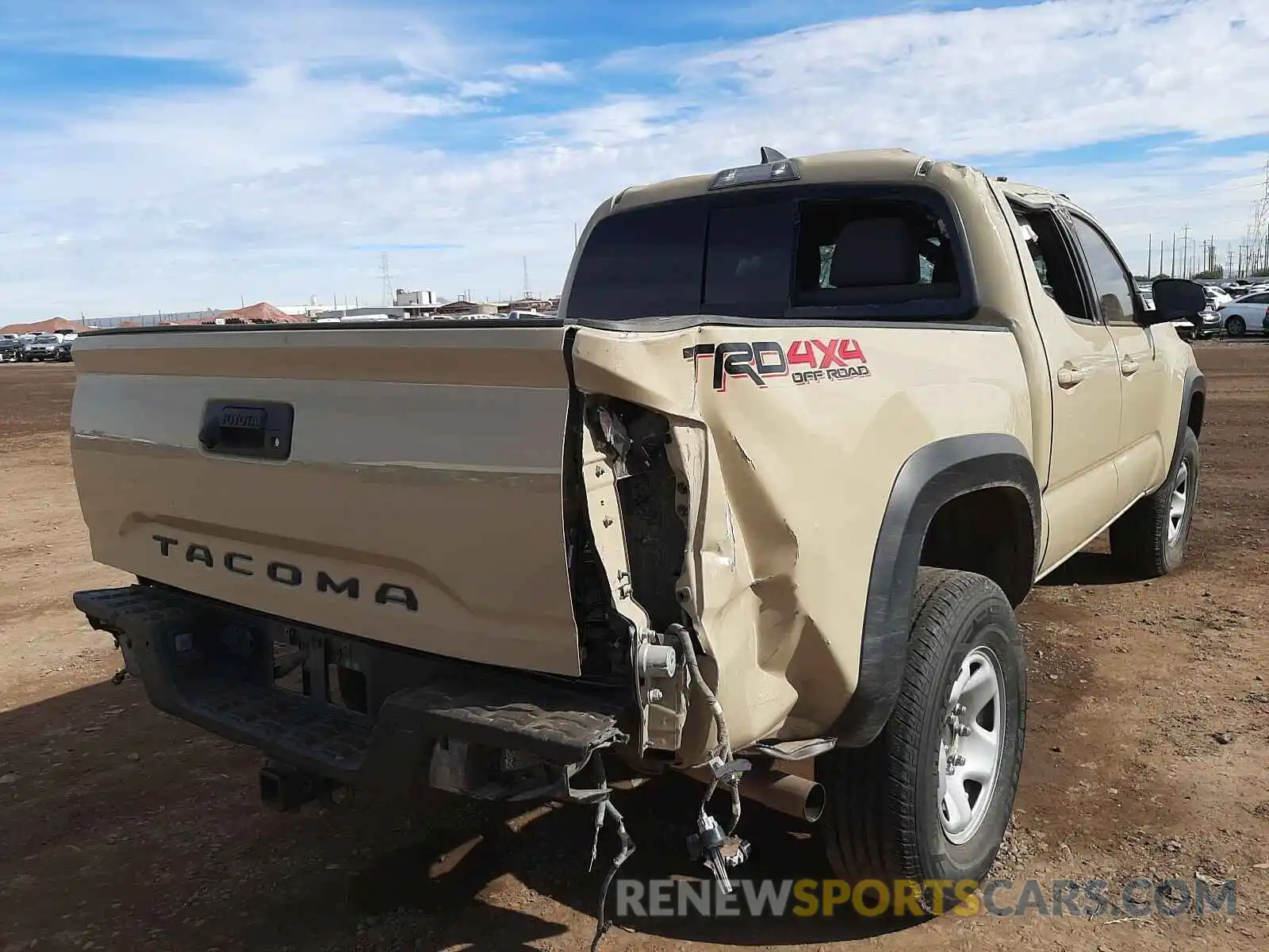 4 Photograph of a damaged car 3TMCZ5AN8KM238687 TOYOTA TACOMA 2019