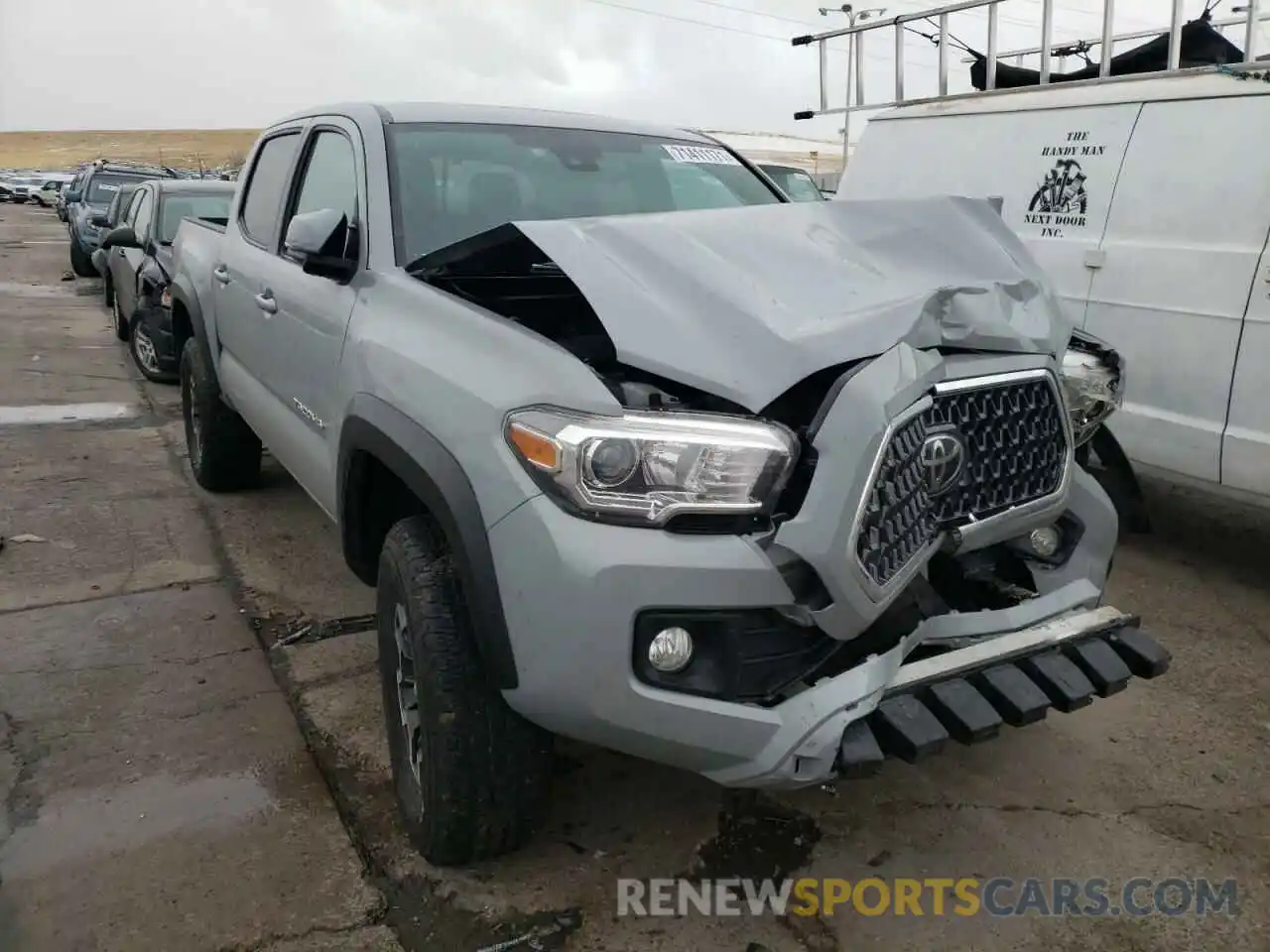 1 Photograph of a damaged car 3TMCZ5AN8KM239015 TOYOTA TACOMA 2019