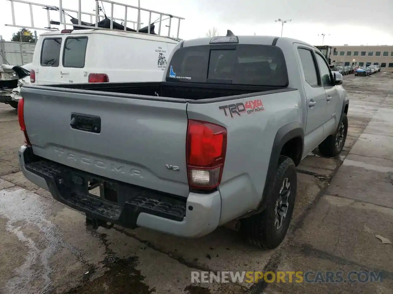 4 Фотография поврежденного автомобиля 3TMCZ5AN8KM239015 TOYOTA TACOMA 2019