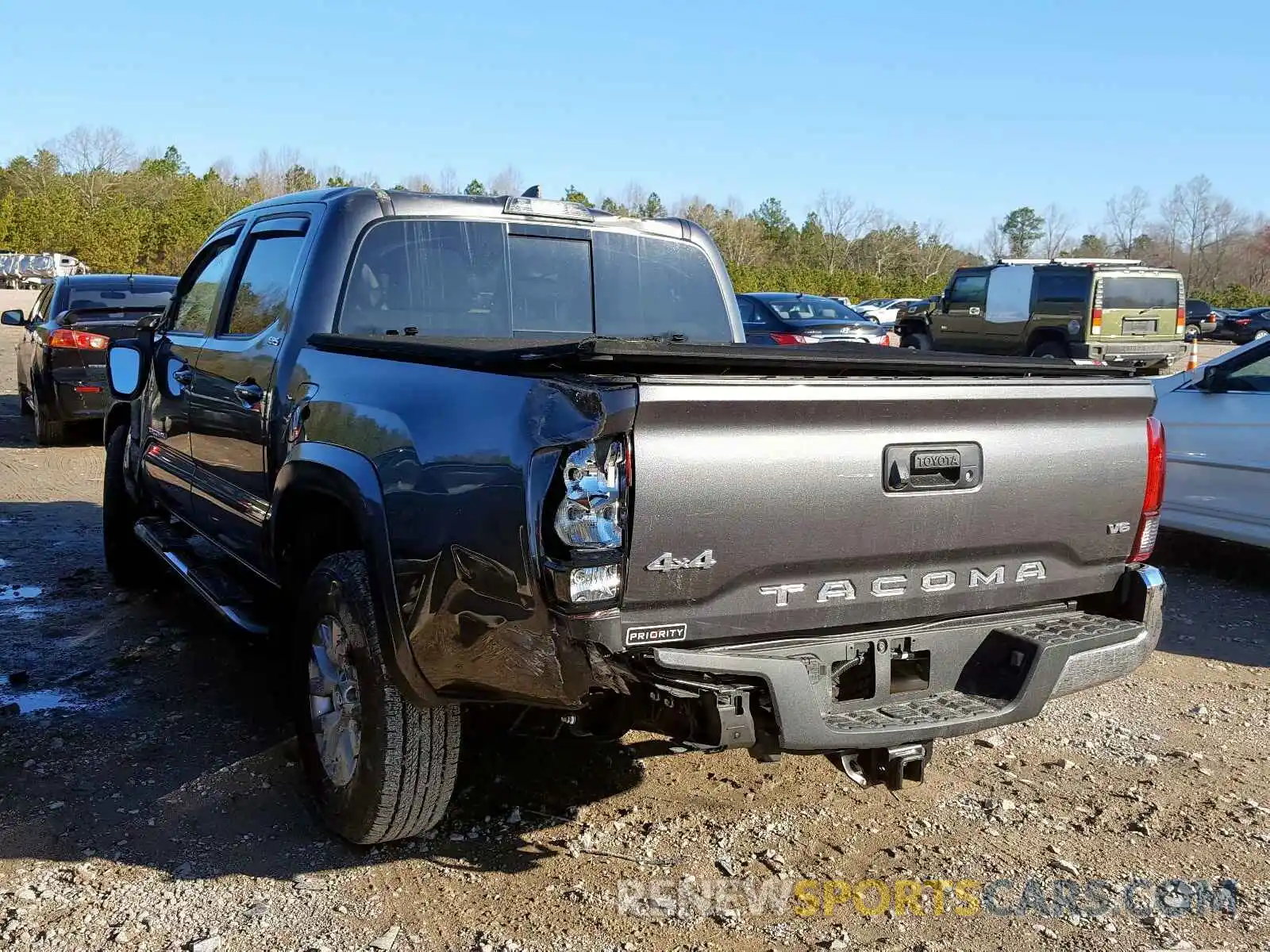 3 Photograph of a damaged car 3TMCZ5AN8KM239709 TOYOTA TACOMA 2019