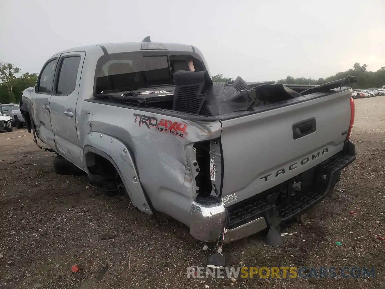 3 Photograph of a damaged car 3TMCZ5AN8KM241220 TOYOTA TACOMA 2019