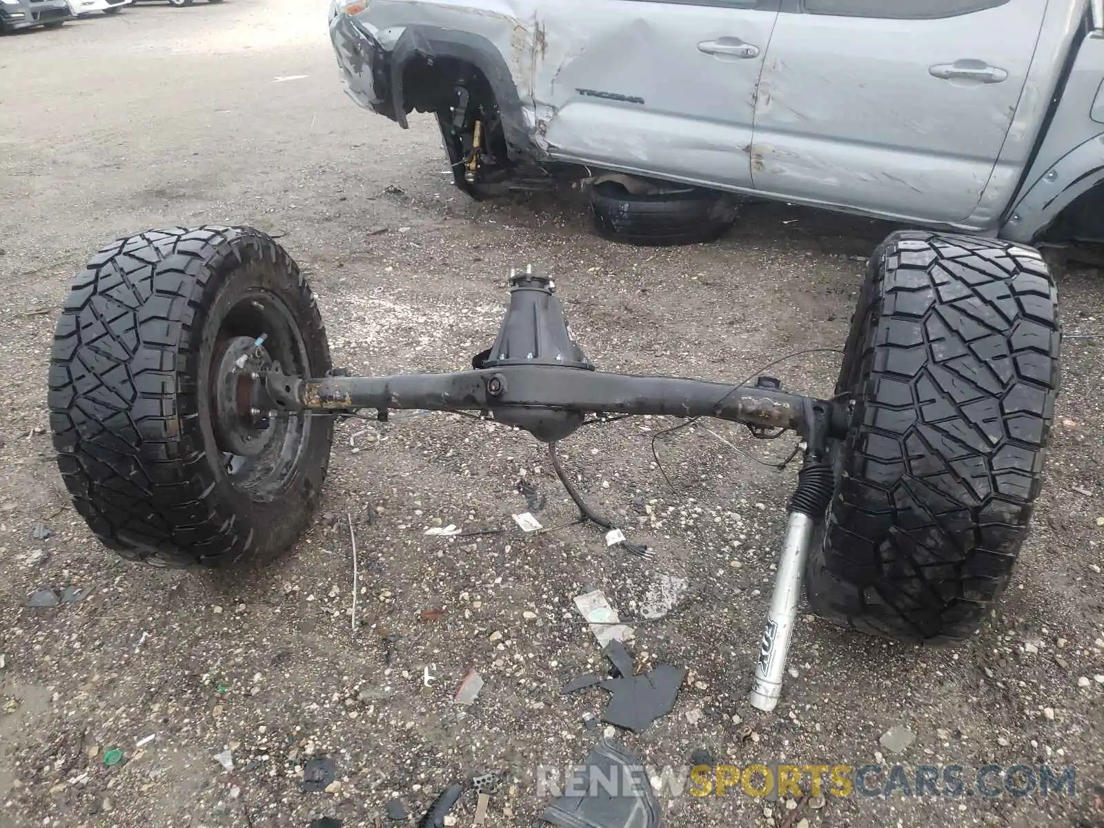 9 Photograph of a damaged car 3TMCZ5AN8KM241220 TOYOTA TACOMA 2019