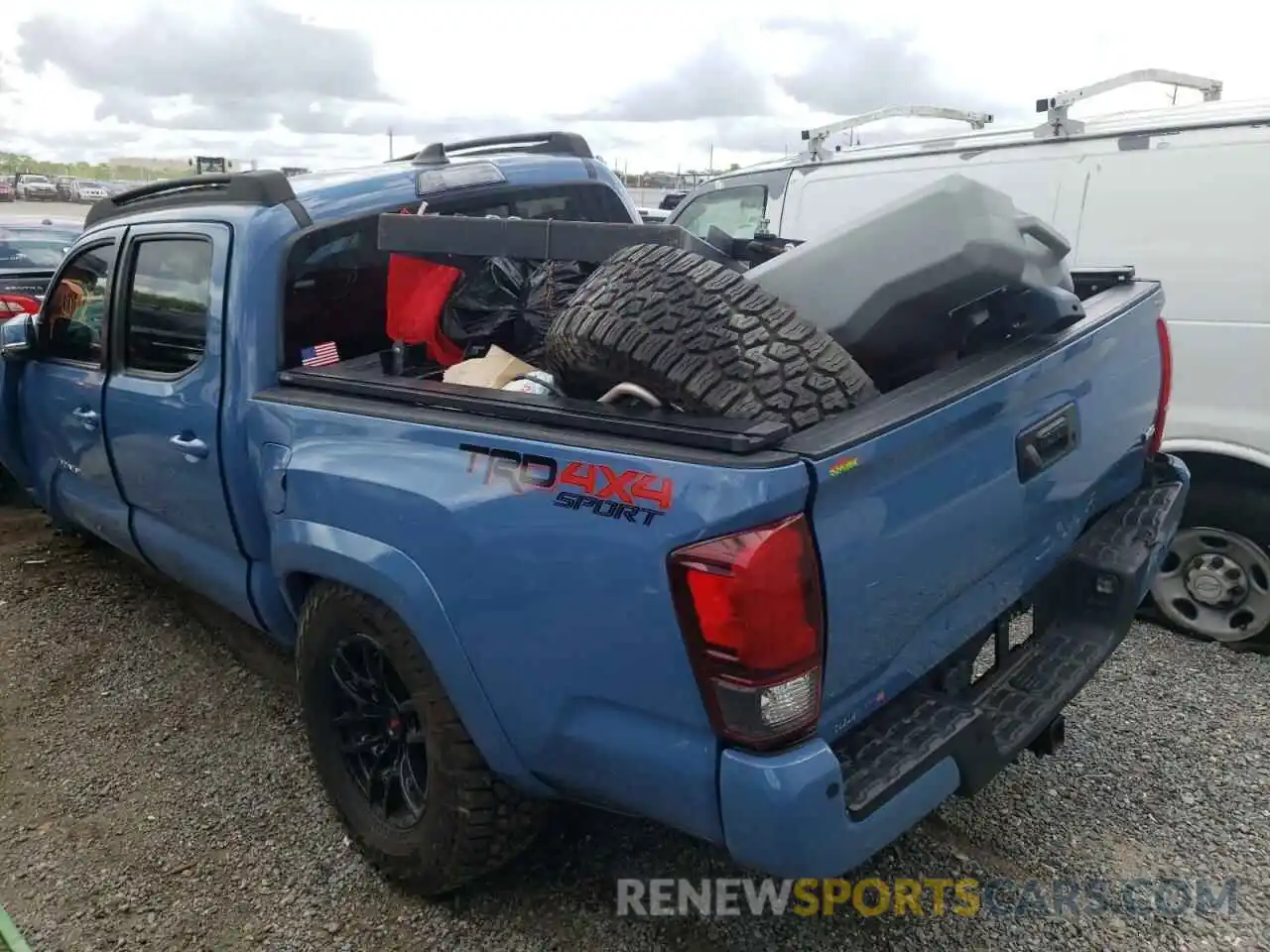 3 Photograph of a damaged car 3TMCZ5AN8KM241735 TOYOTA TACOMA 2019