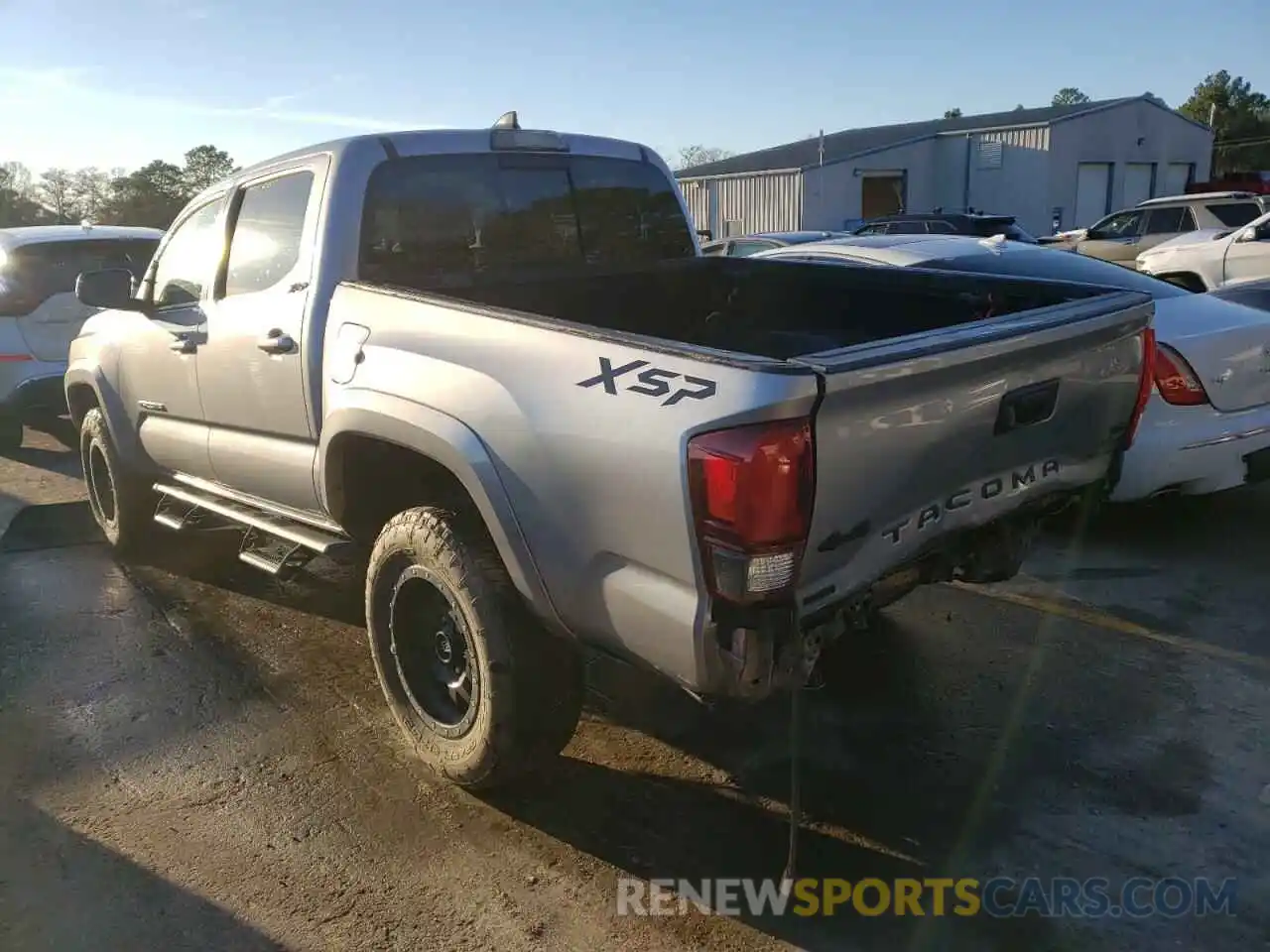 3 Photograph of a damaged car 3TMCZ5AN8KM245008 TOYOTA TACOMA 2019