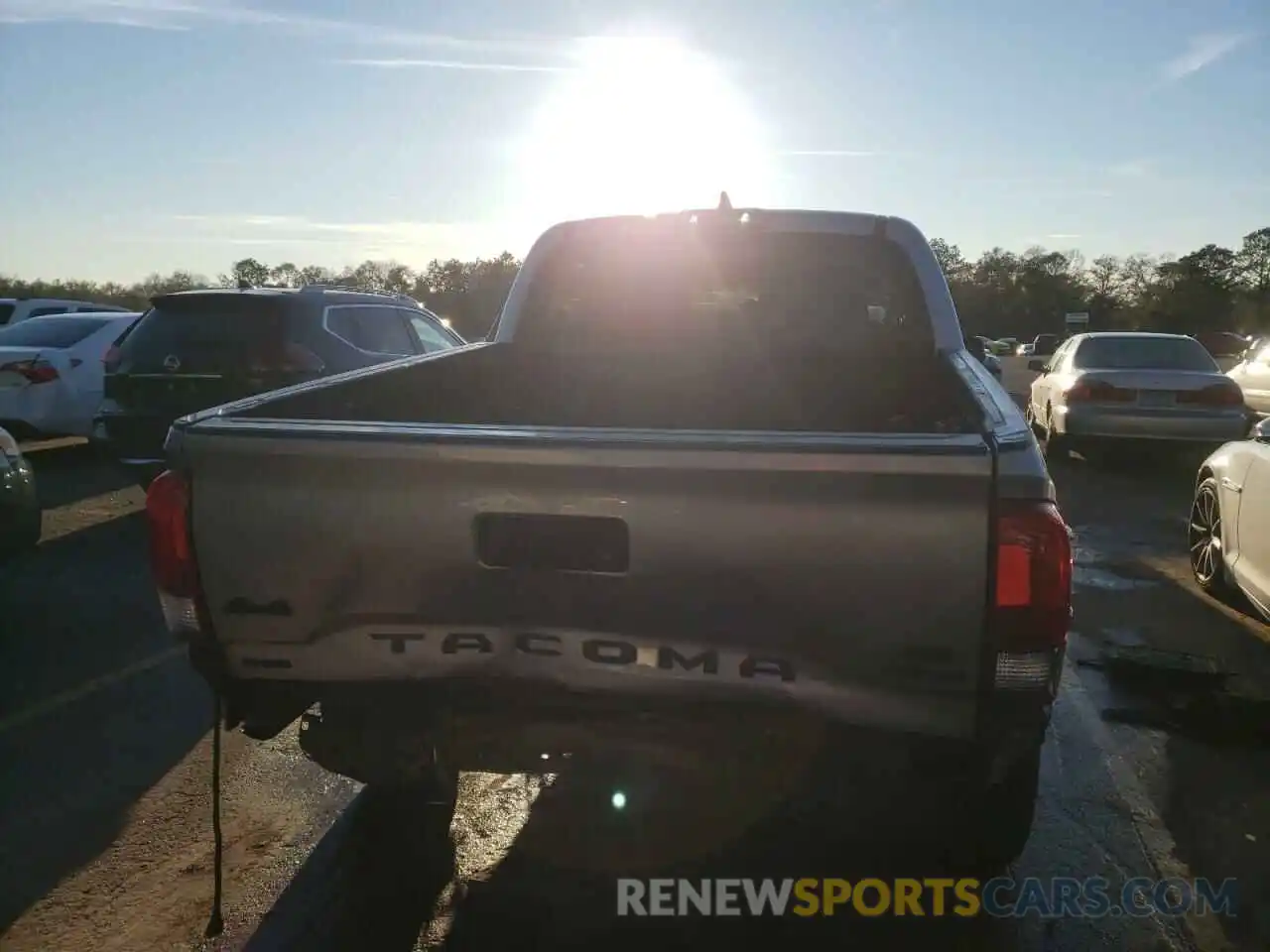 9 Photograph of a damaged car 3TMCZ5AN8KM245008 TOYOTA TACOMA 2019