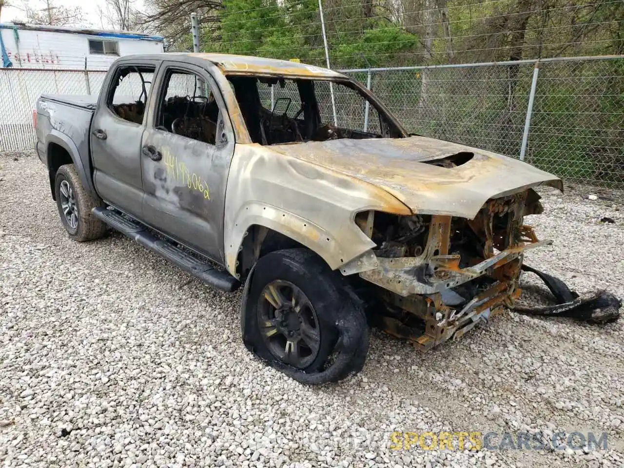 1 Photograph of a damaged car 3TMCZ5AN8KM248829 TOYOTA TACOMA 2019